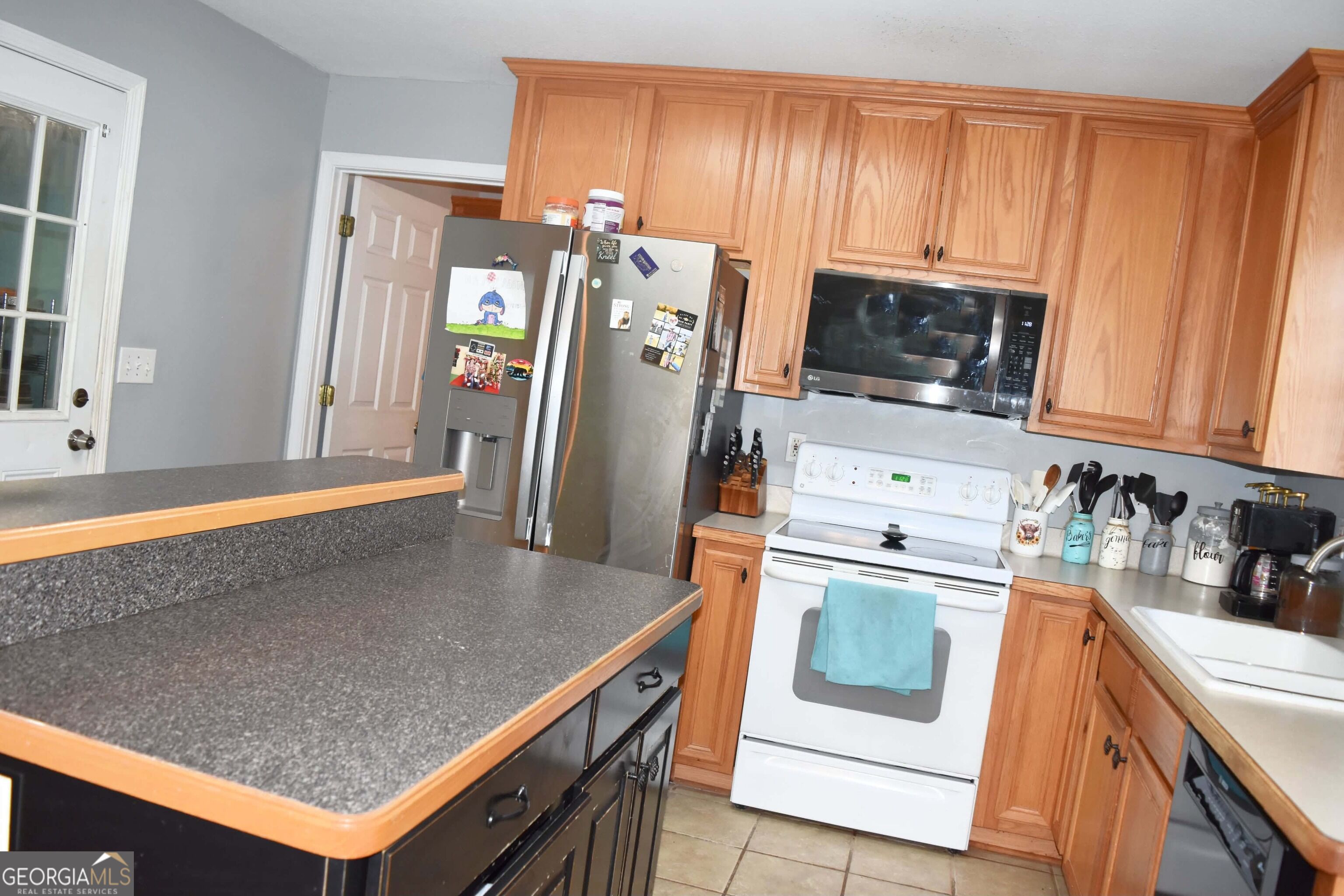 5923 Carter Street Property Photo 10
