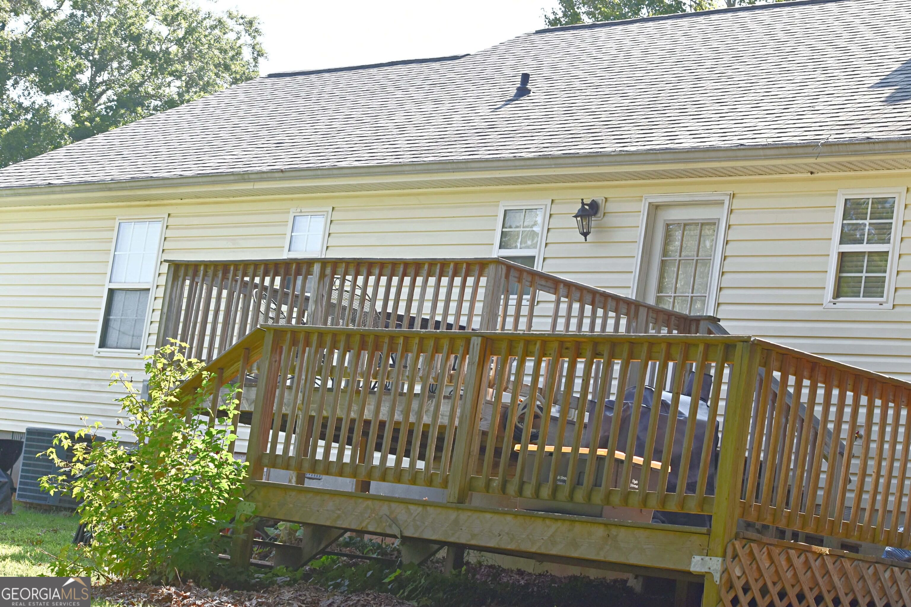 5923 Carter Street Property Photo 18