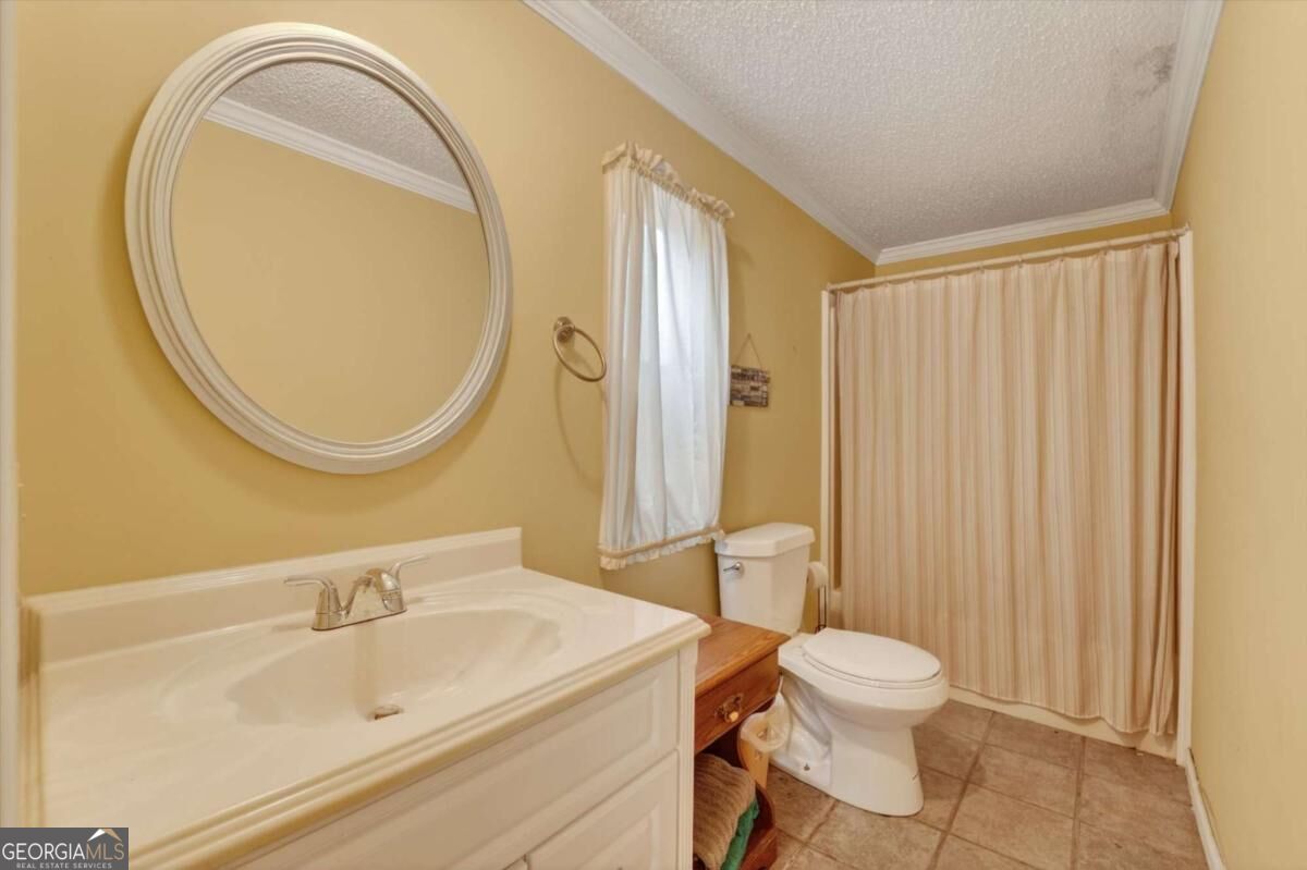 535 E 1st Street Property Photo 22