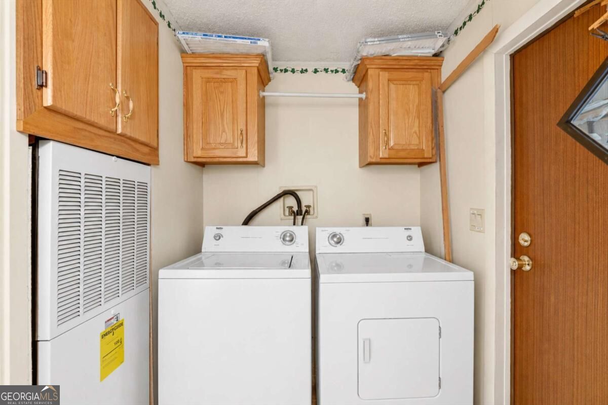 535 E 1st Street Property Photo 23