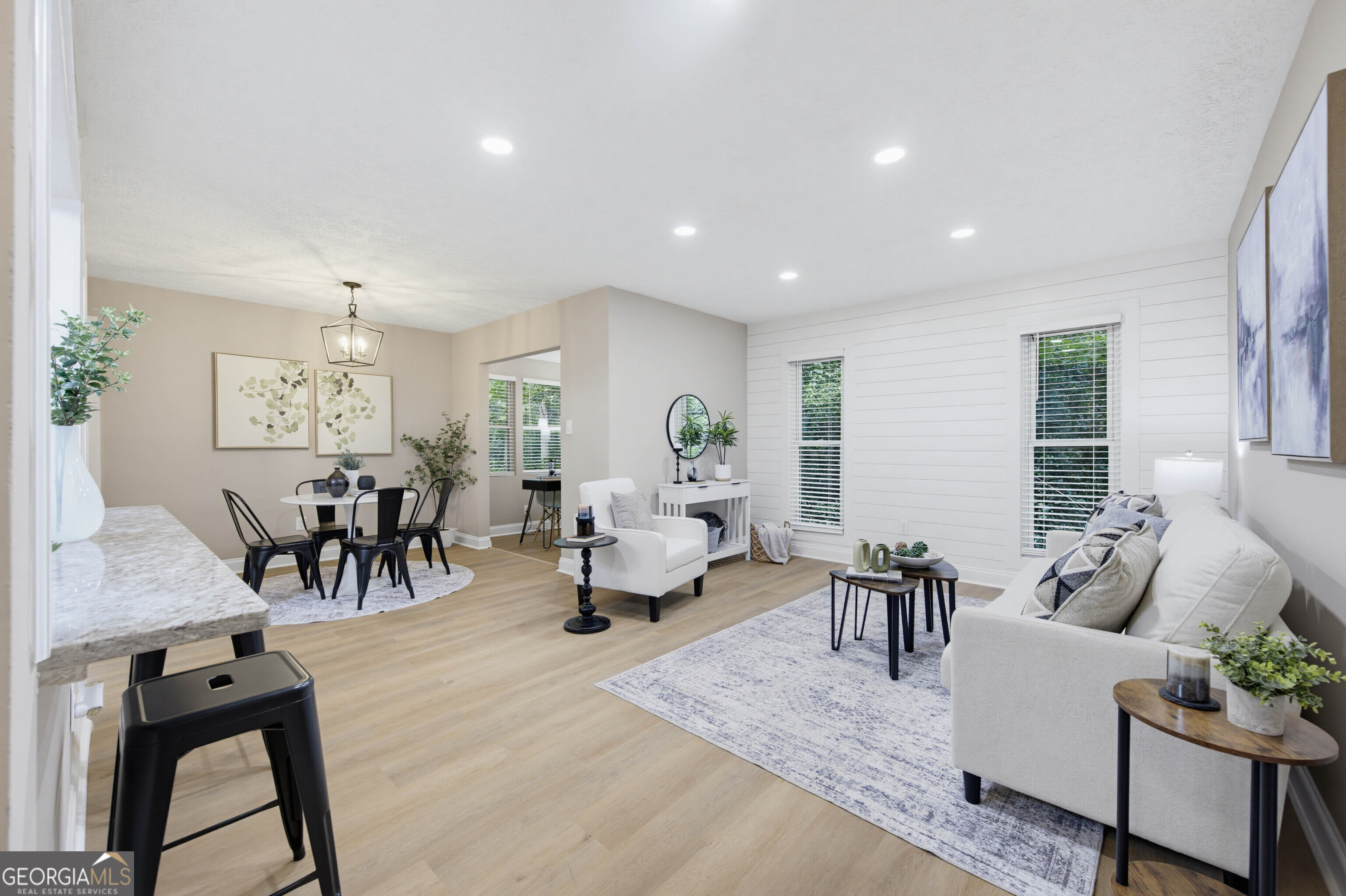 5159 Roswell Road Property Photo 1