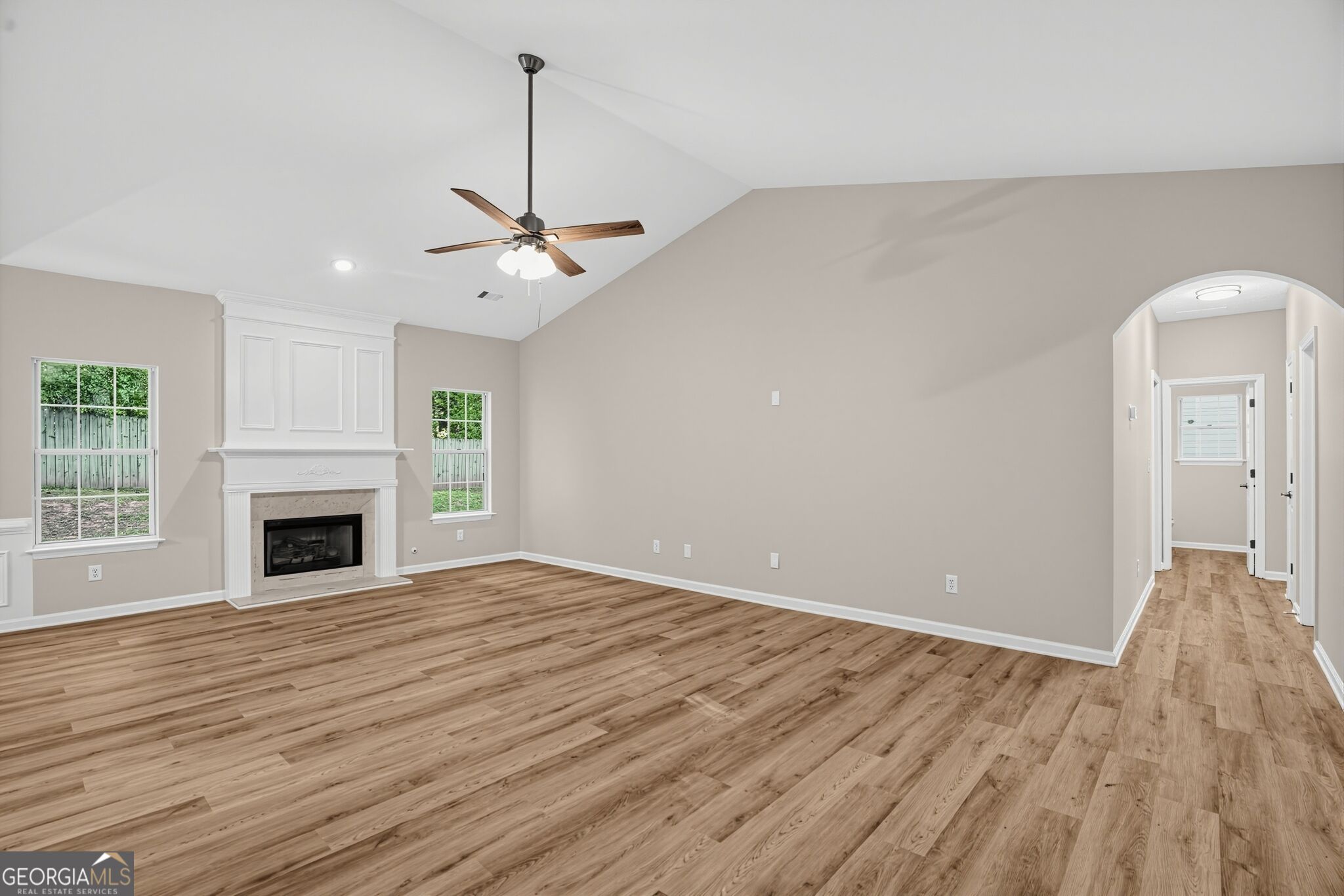 433 Concord Circle Property Photo 6