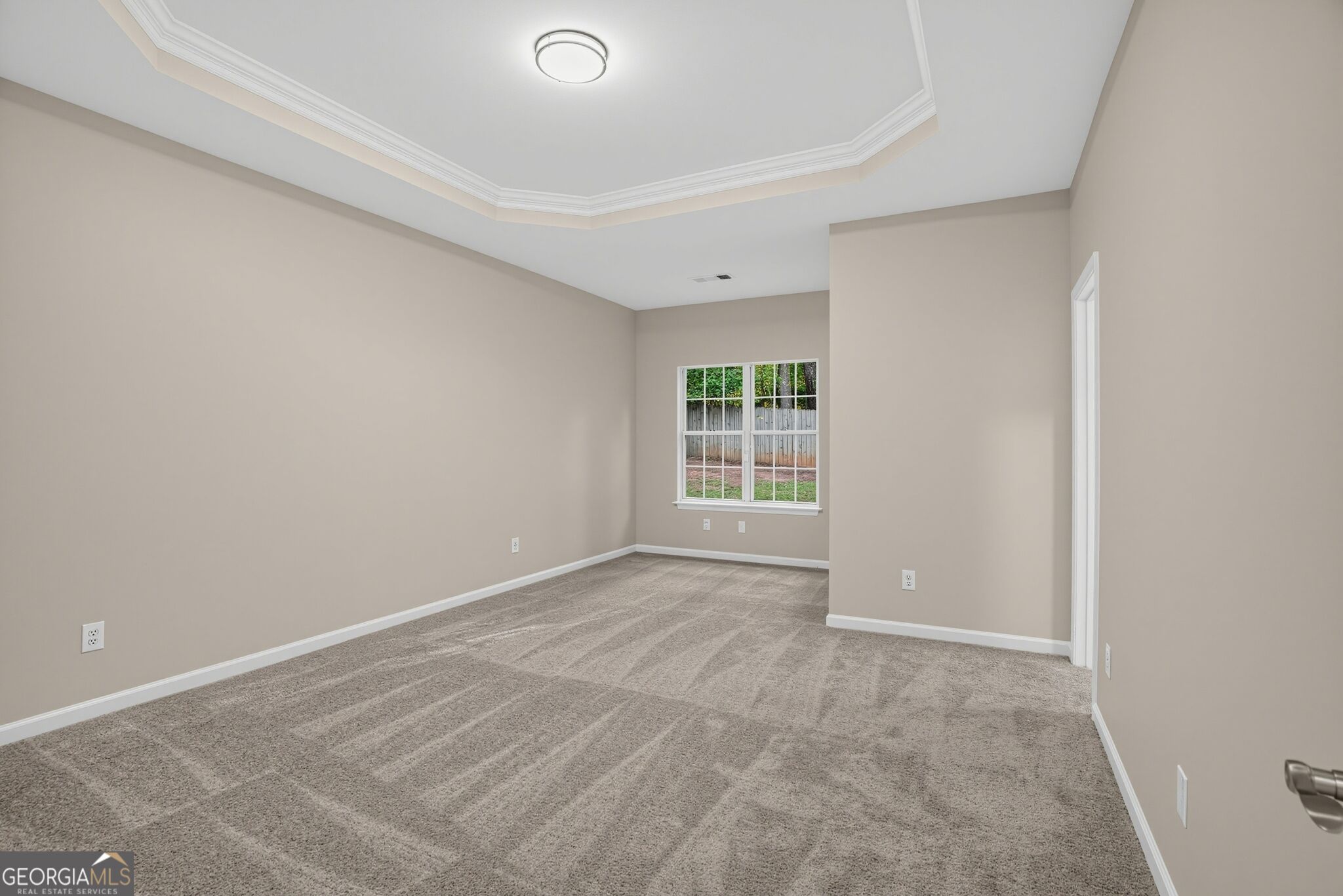 433 Concord Circle Property Photo 13