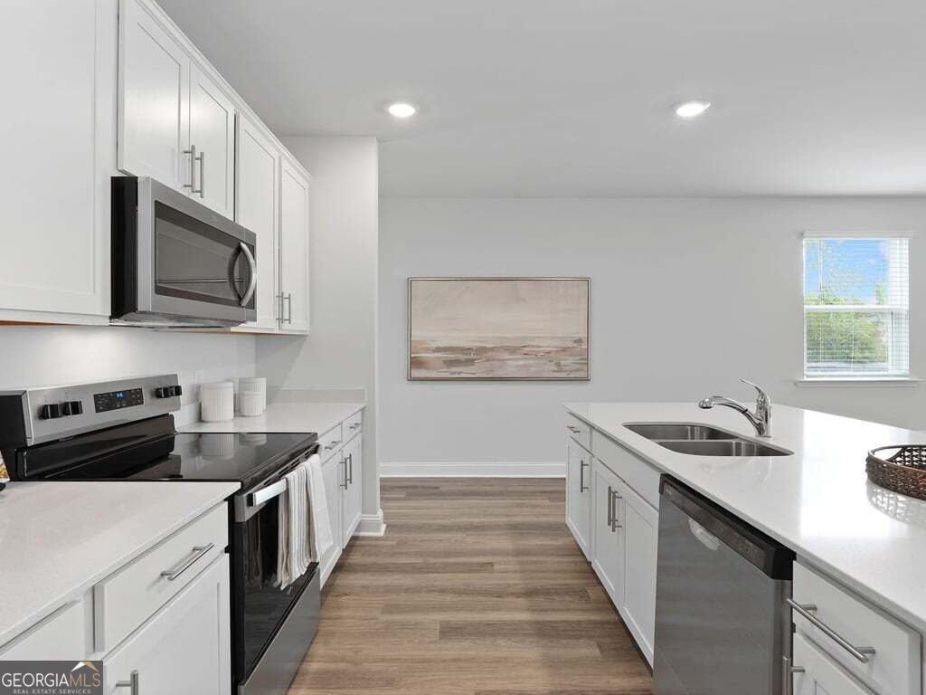242 Hammersmith Landing Property Photo 13