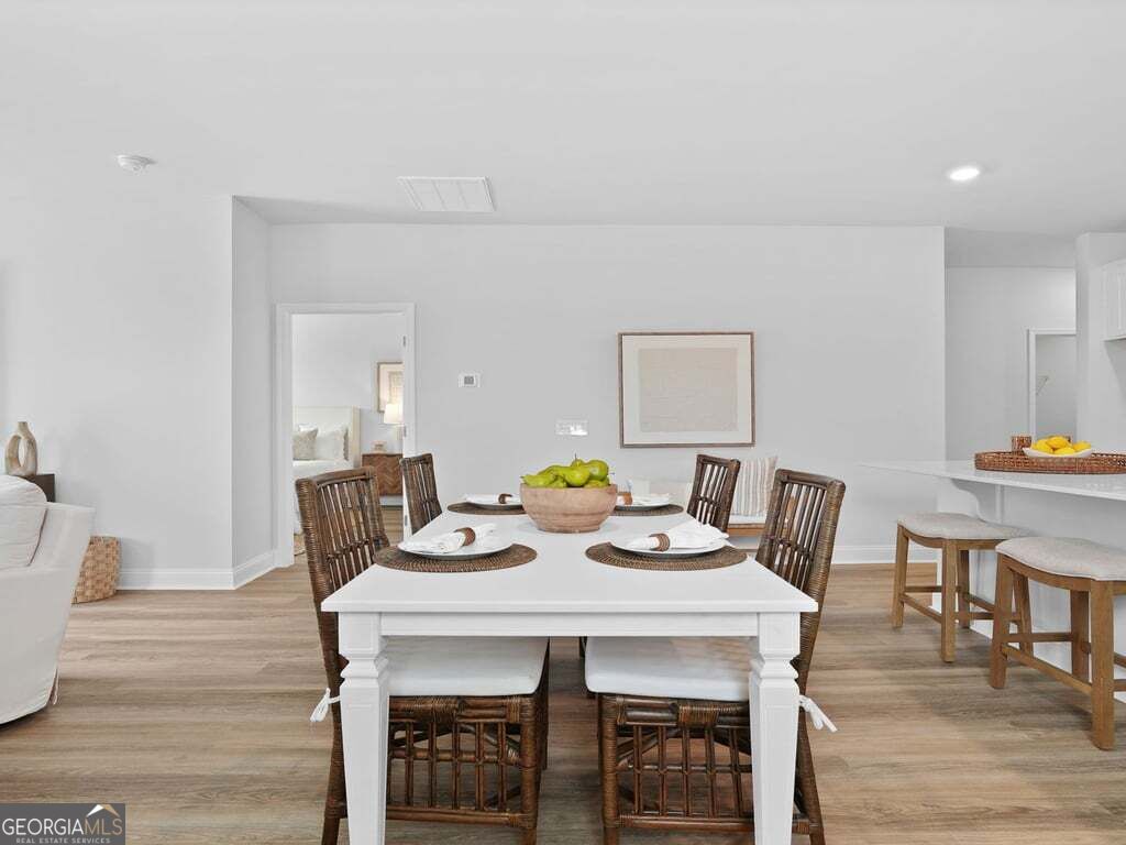 242 Hammersmith Landing Property Photo 18