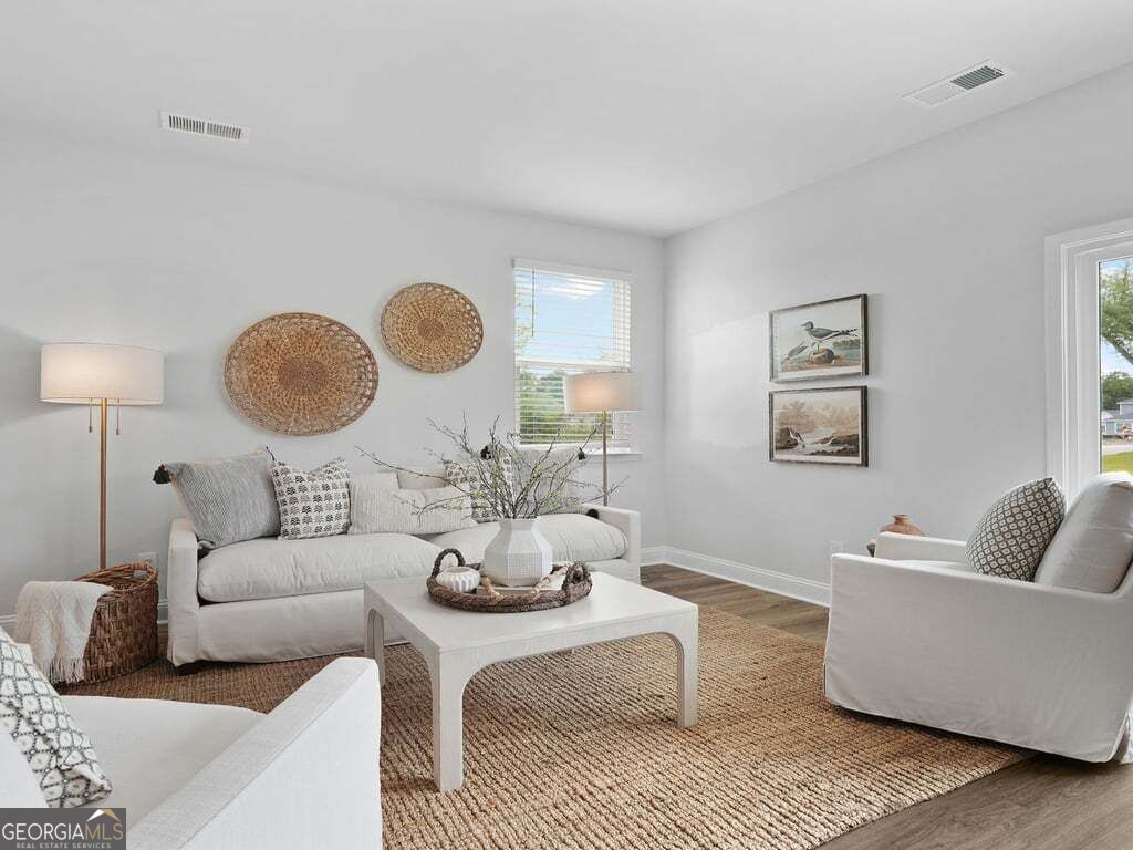 242 Hammersmith Landing Property Photo 21