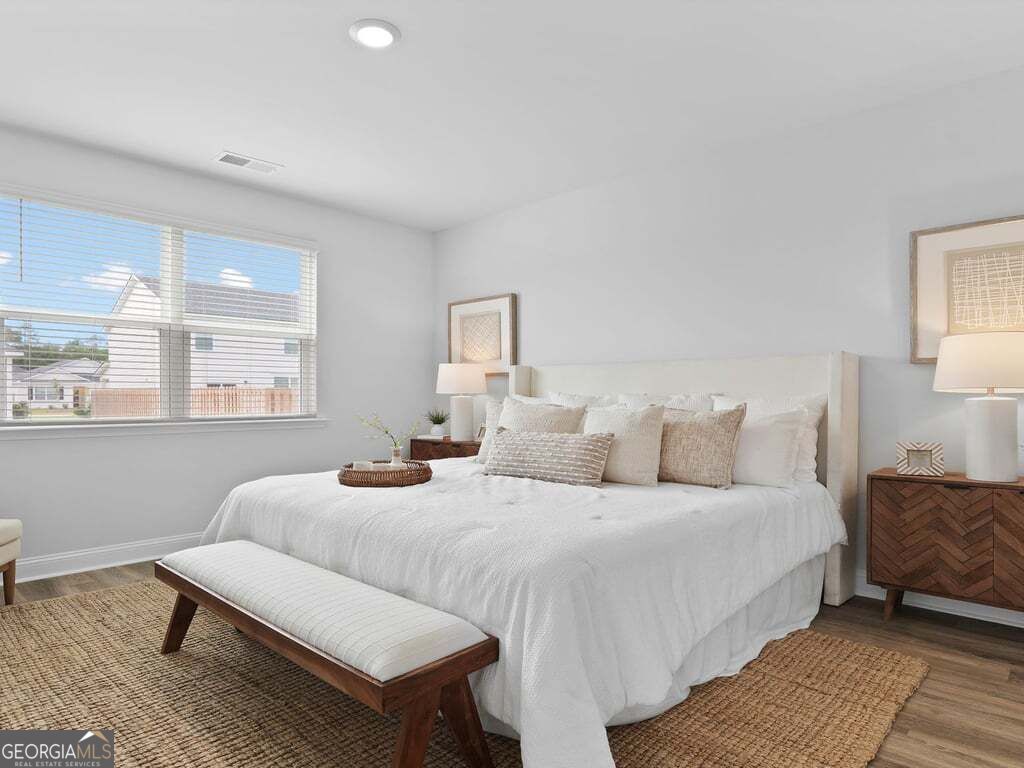 242 Hammersmith Landing Property Photo 23