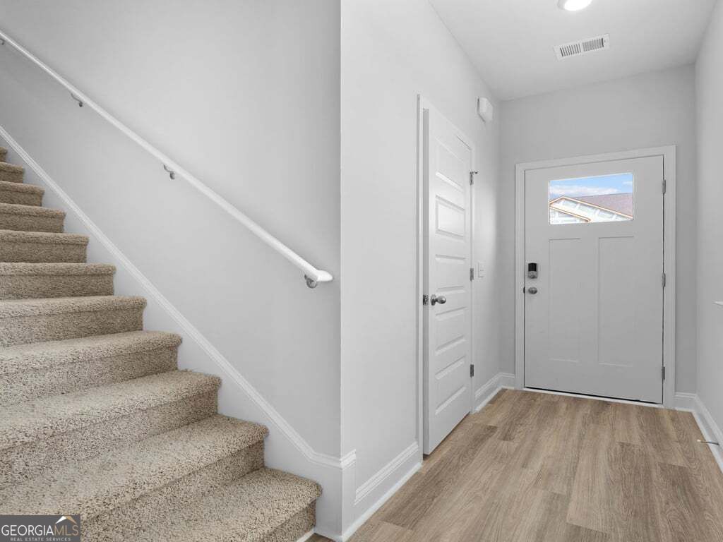 242 Hammersmith Landing Property Photo 31