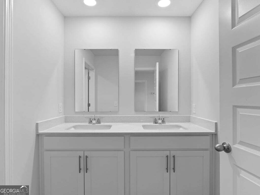 242 Hammersmith Landing Property Photo 35