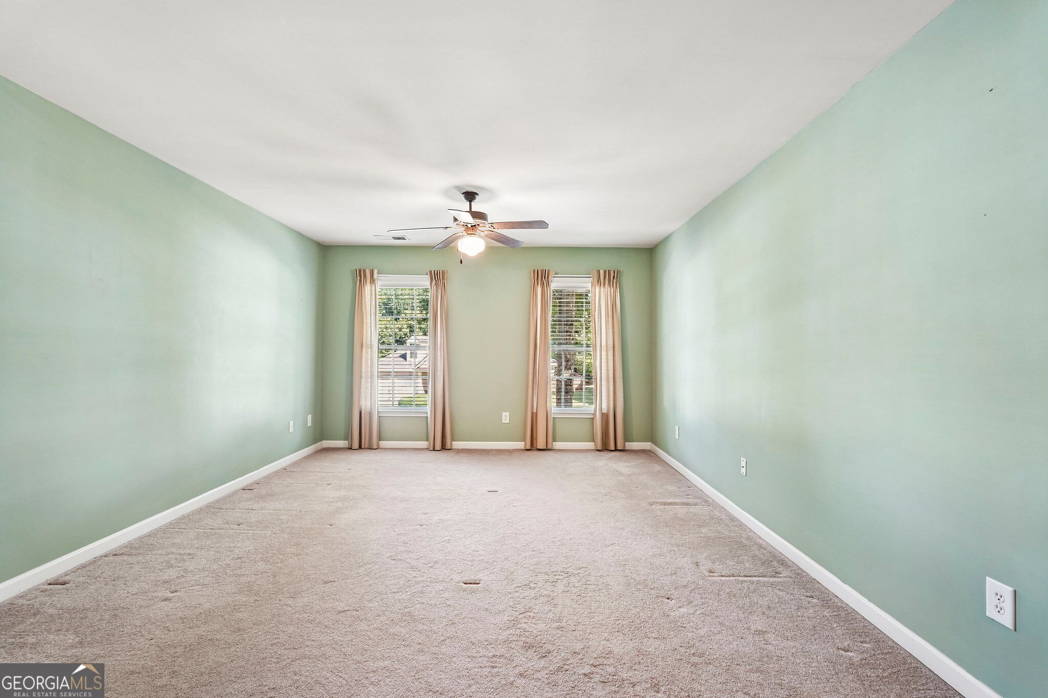 3335 The Commons Drive Property Photo 55