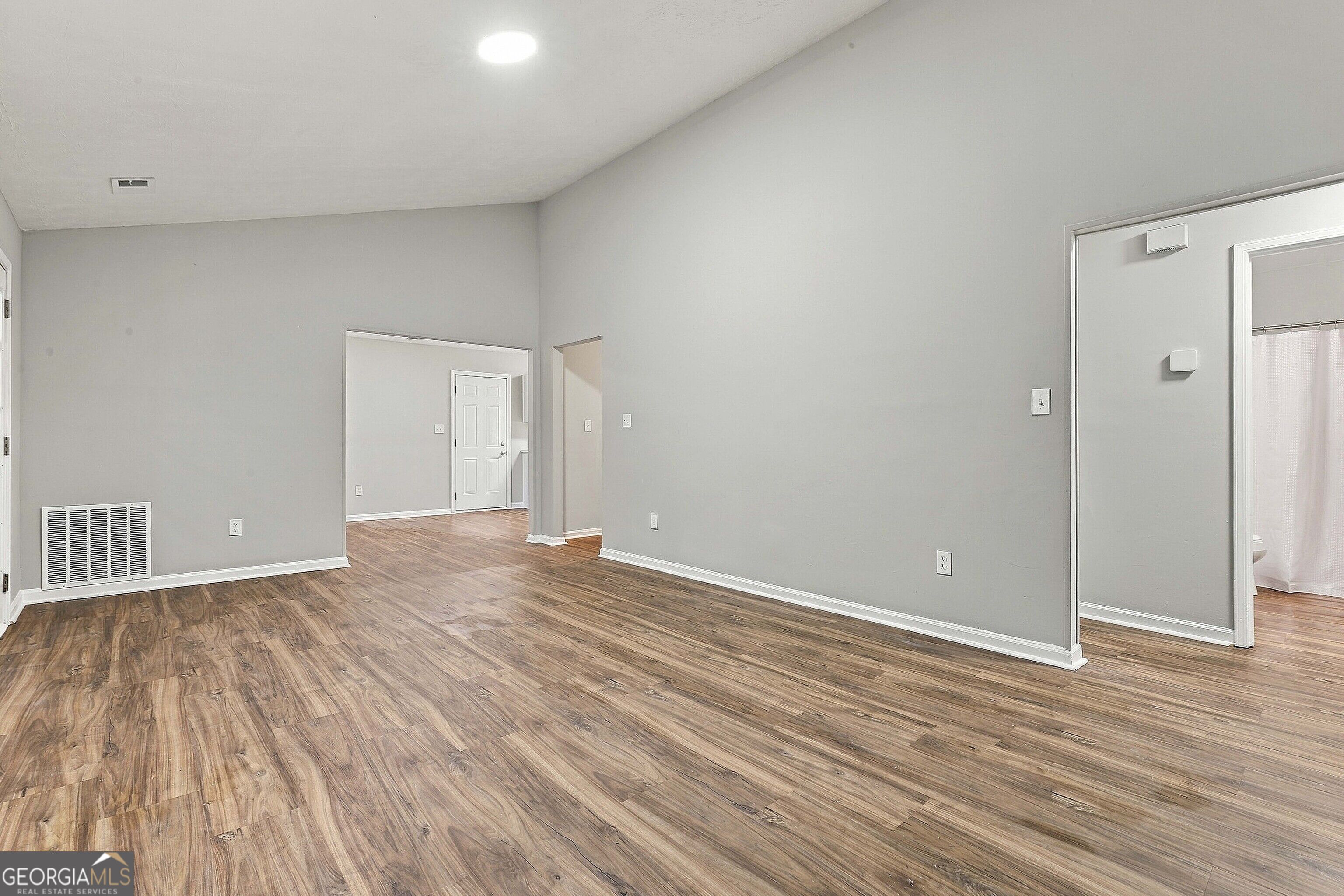 116 Richard Way Property Photo 9