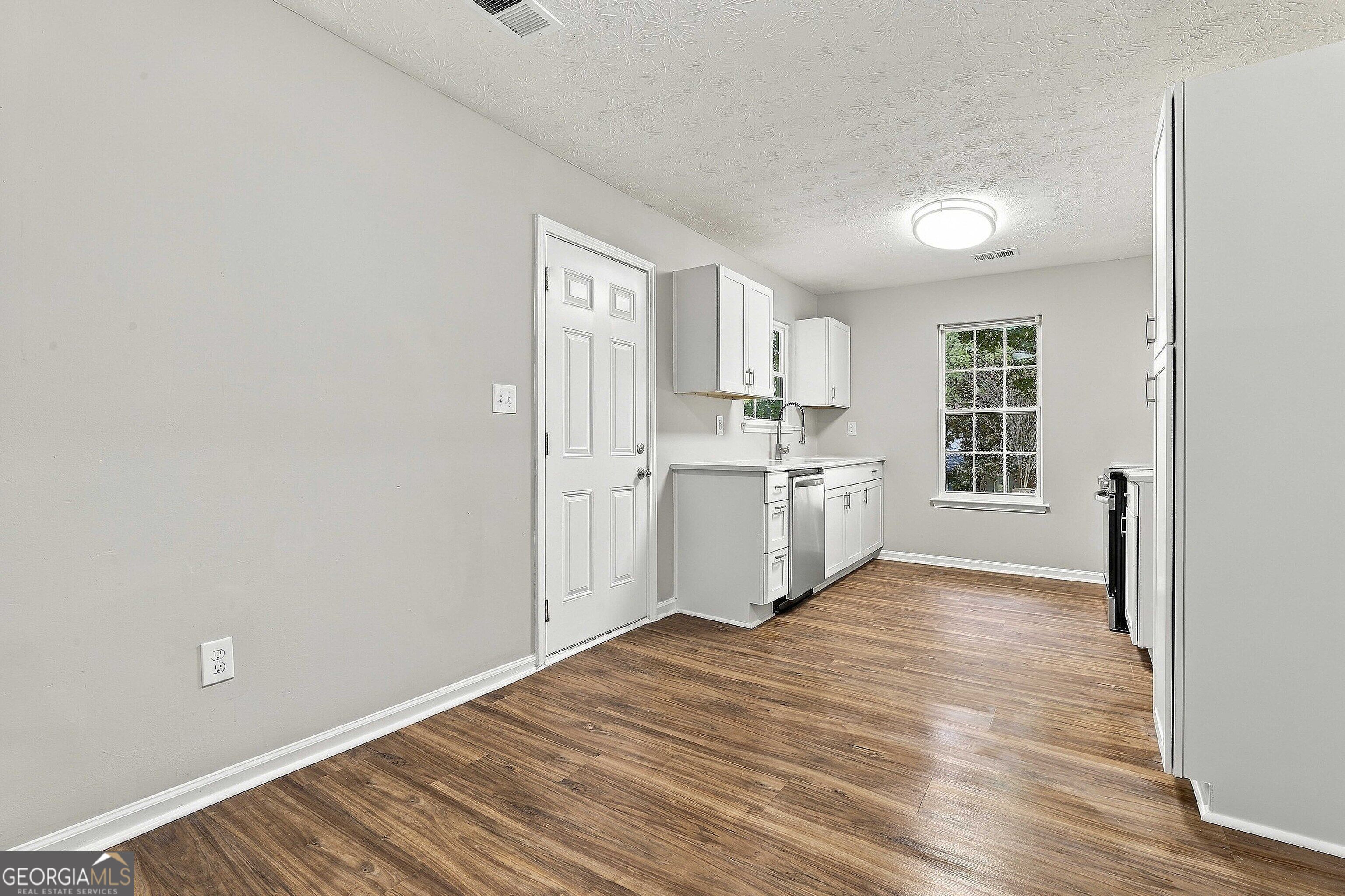 116 Richard Way Property Photo 12
