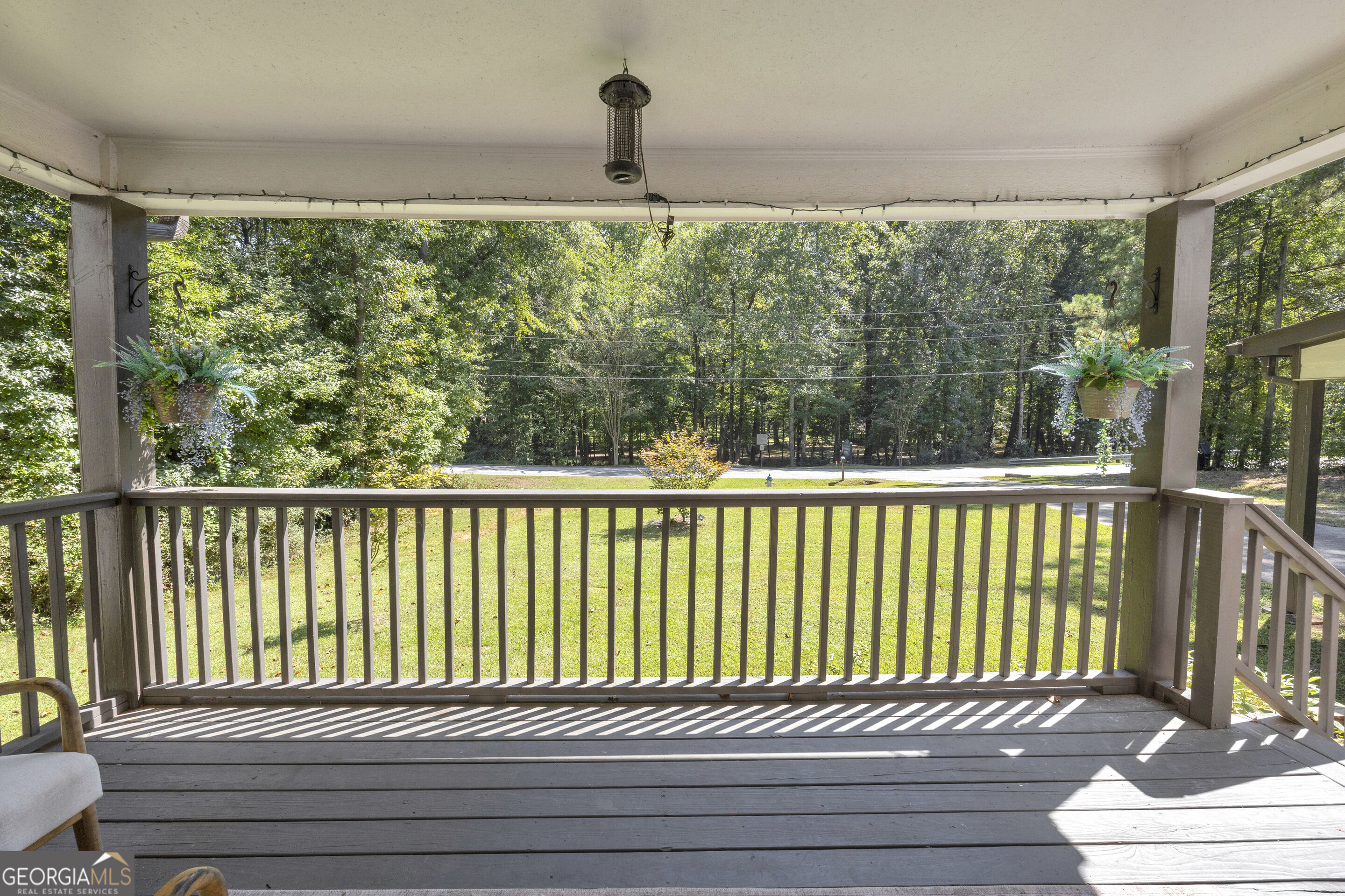 456 Brown Bridge Road Property Photo 9