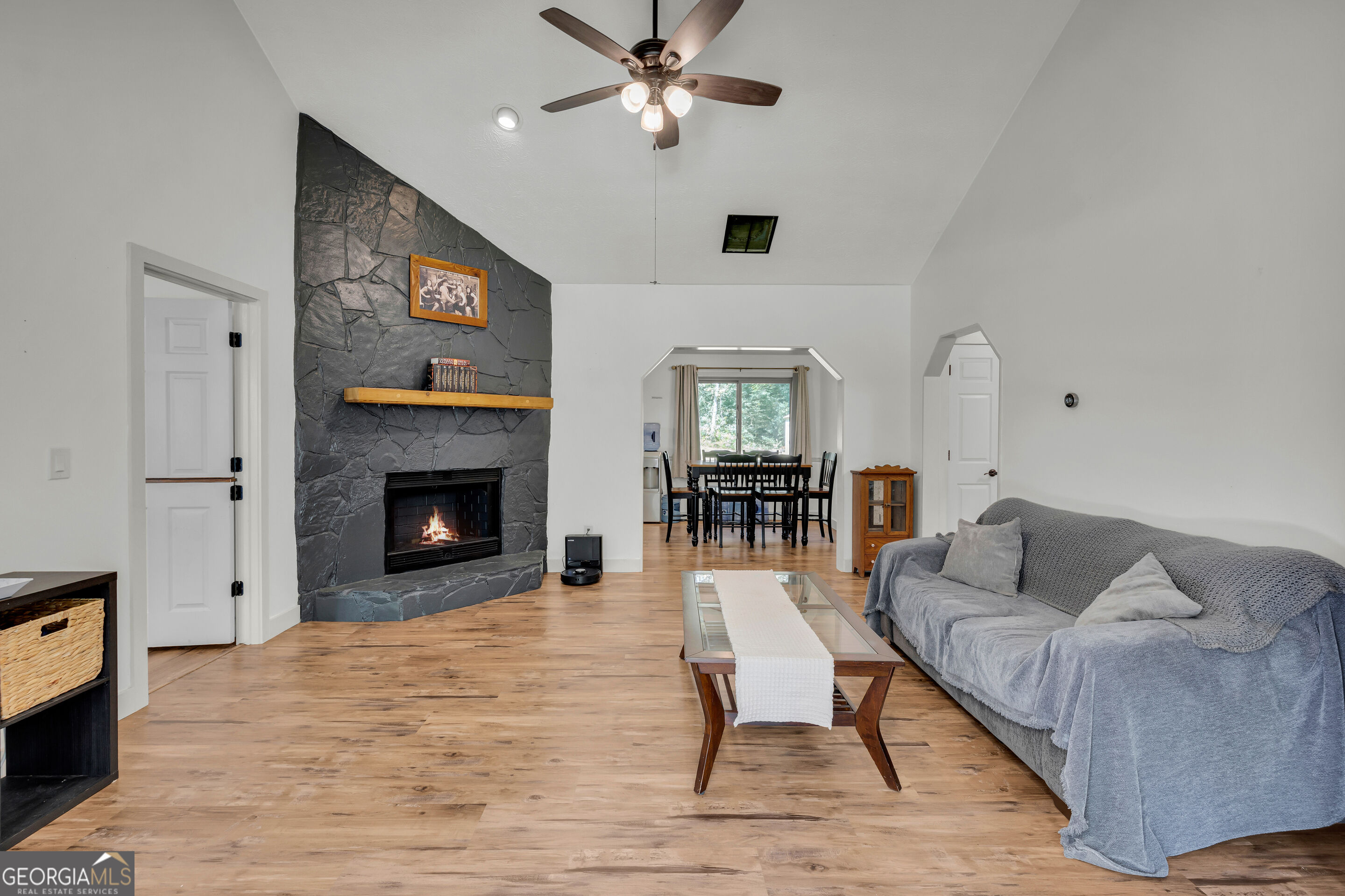 456 Brown Bridge Road Property Photo 10
