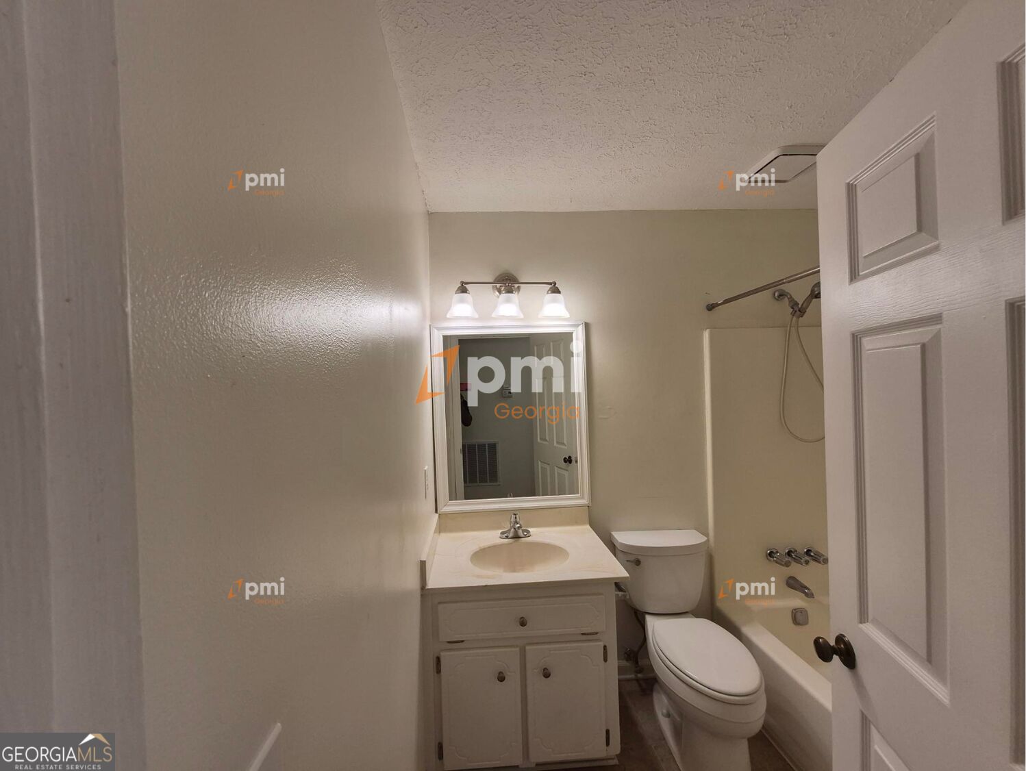 795 Farm Creek Road Property Photo 12