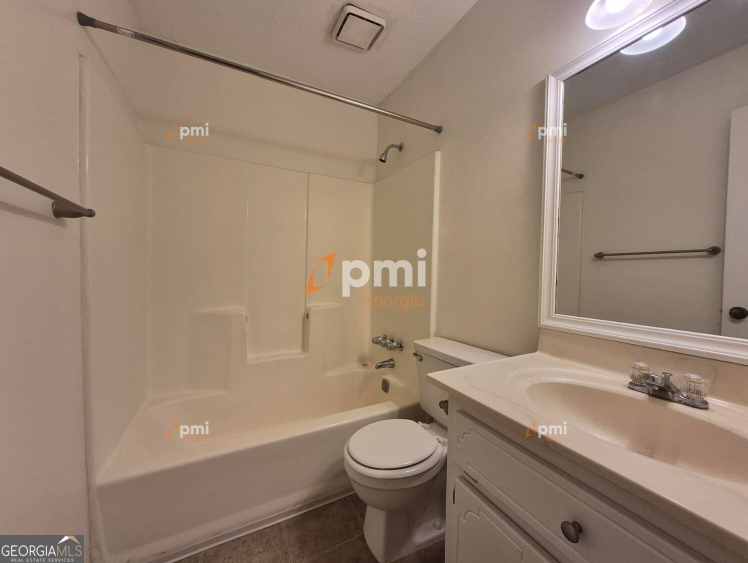 795 Farm Creek Road Property Photo 13
