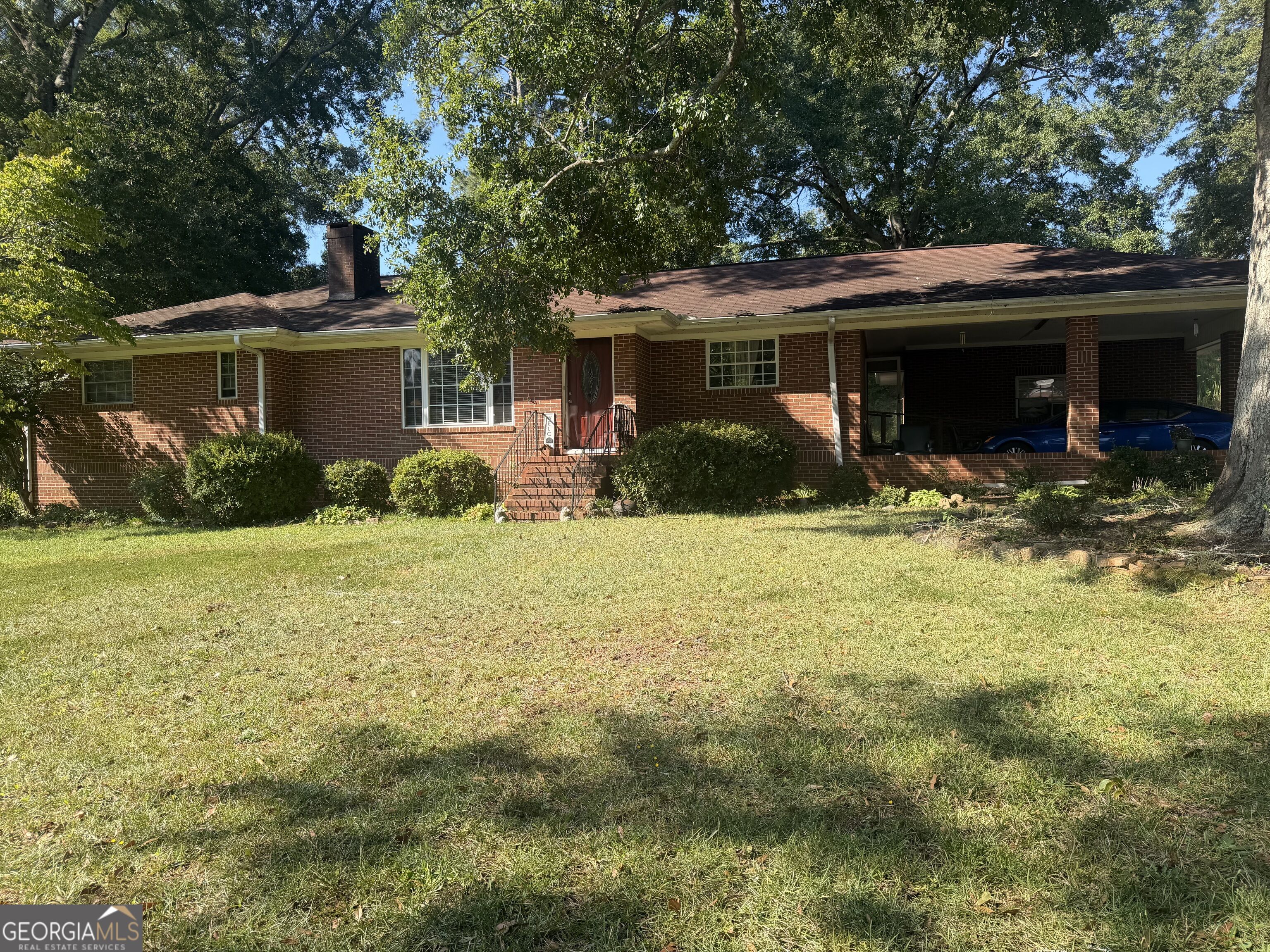 216 Forrest Avenue Property Photo 1