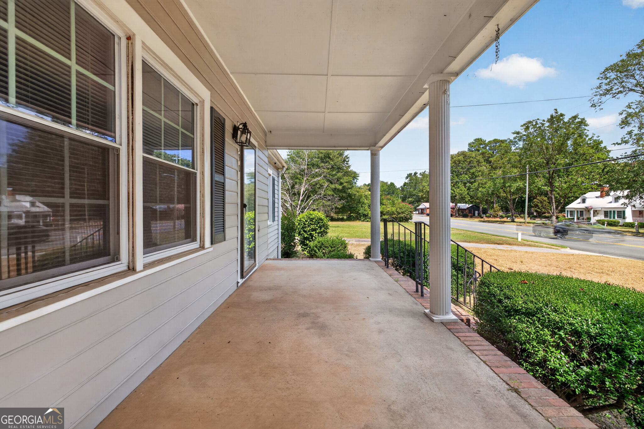 590 Benson Street Property Photo 3