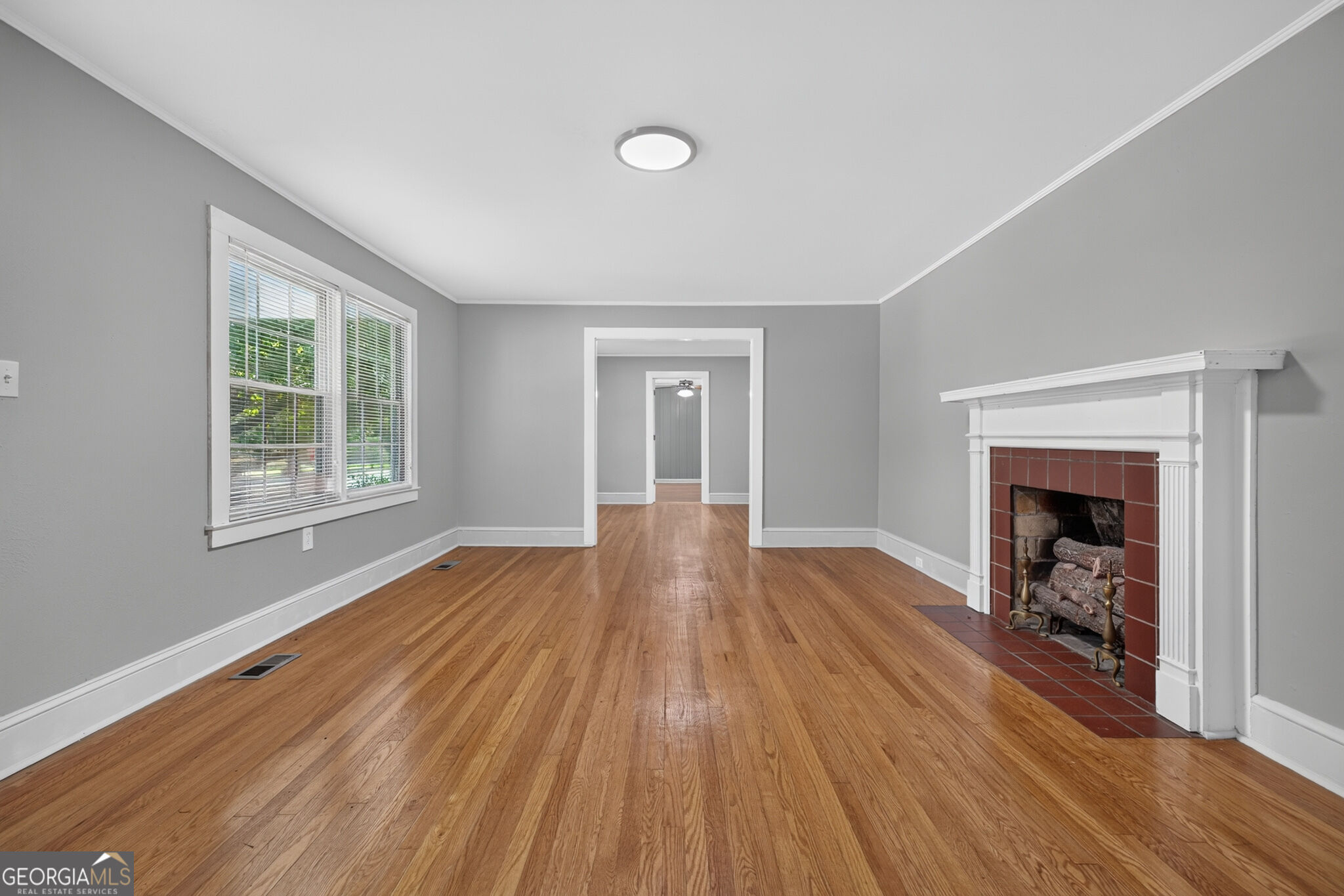 590 Benson Street Property Photo 7