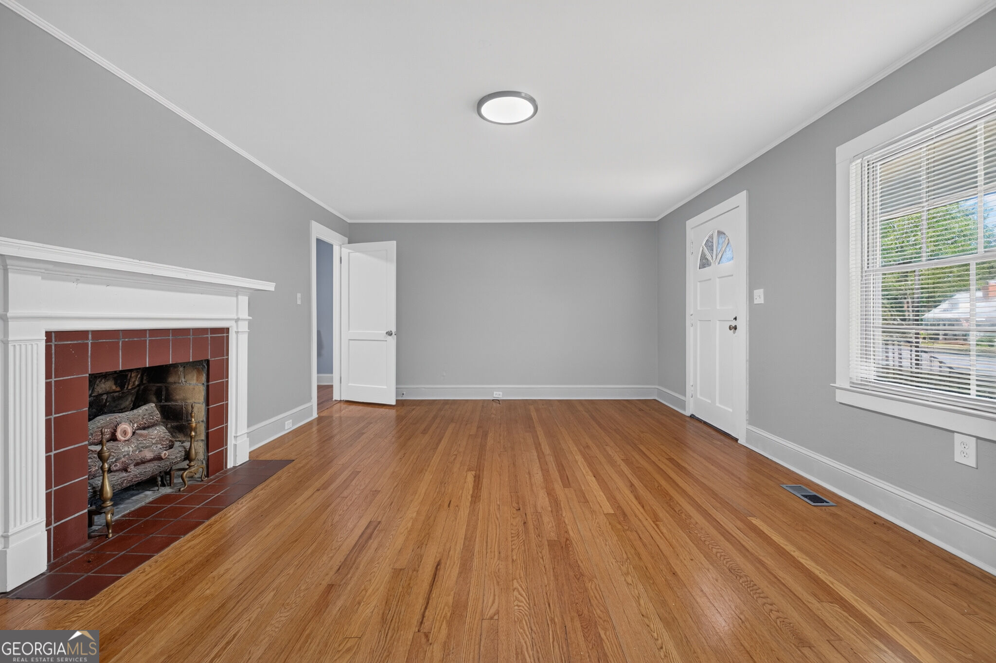 590 Benson Street Property Photo 10