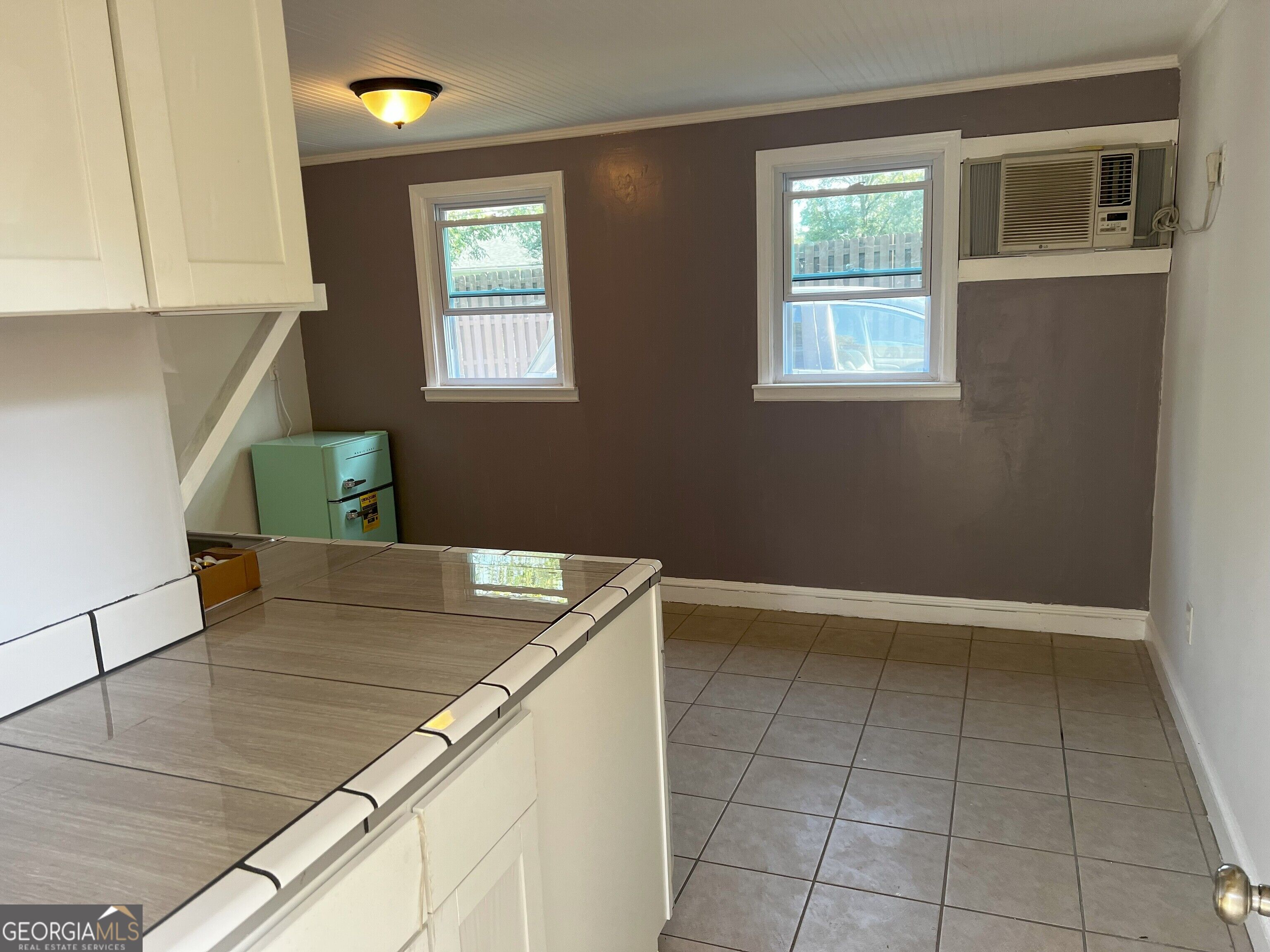 590 Benson Street Property Photo 41
