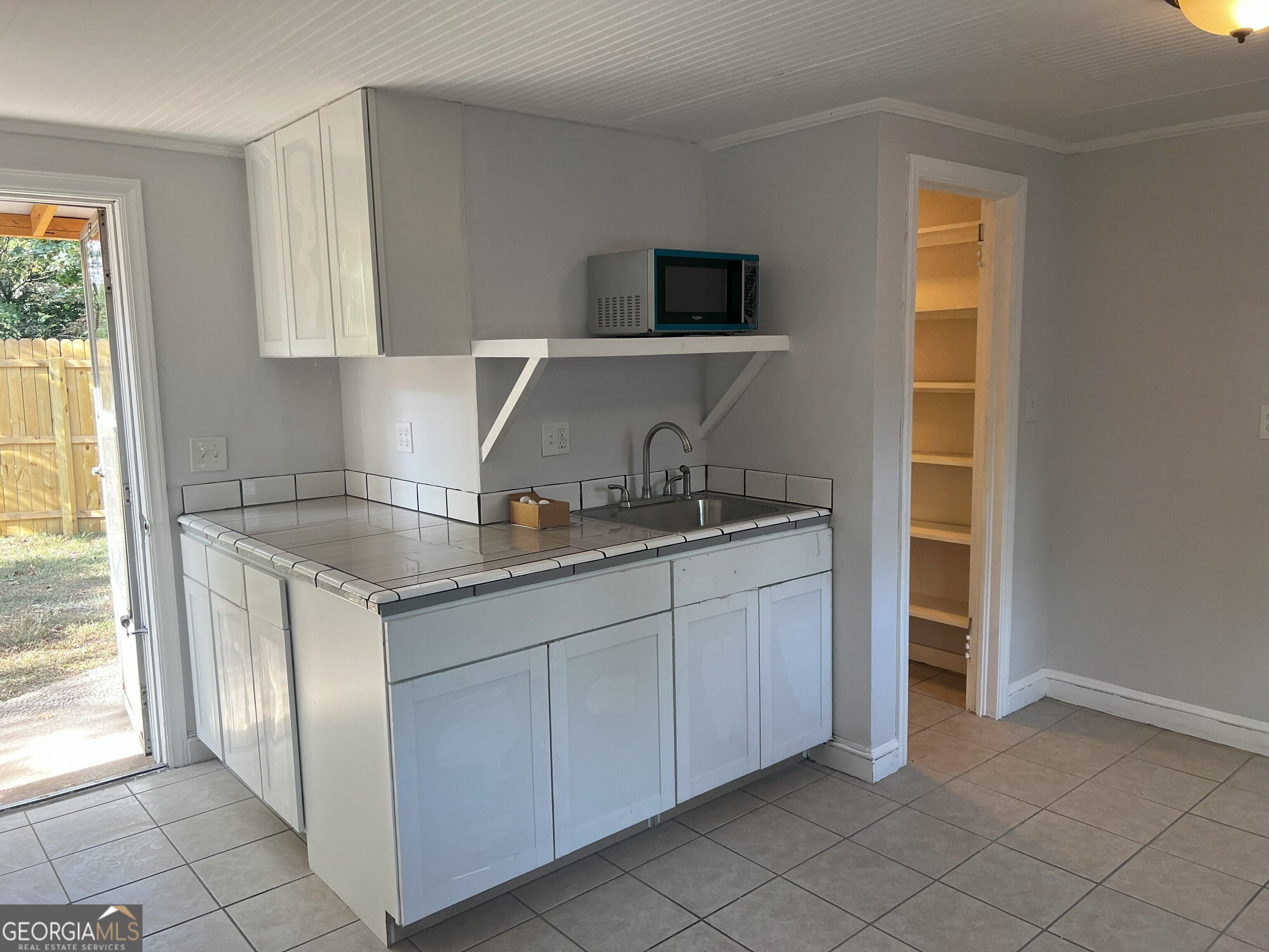 590 Benson Street Property Photo 42
