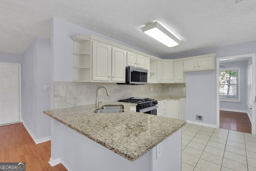 5235 Arbor View Way Property Photo 3