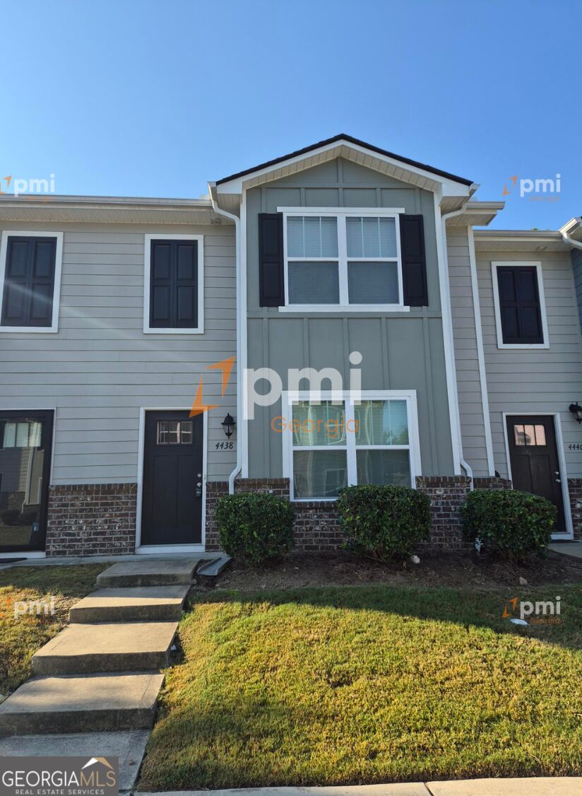 4438 Pinscher Street Property Photo 1