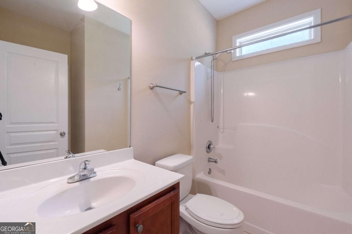 3919 Grand Park Drive Property Photo 14