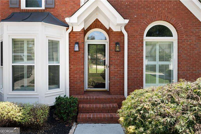 376 Yonah Circle Property Photo 2
