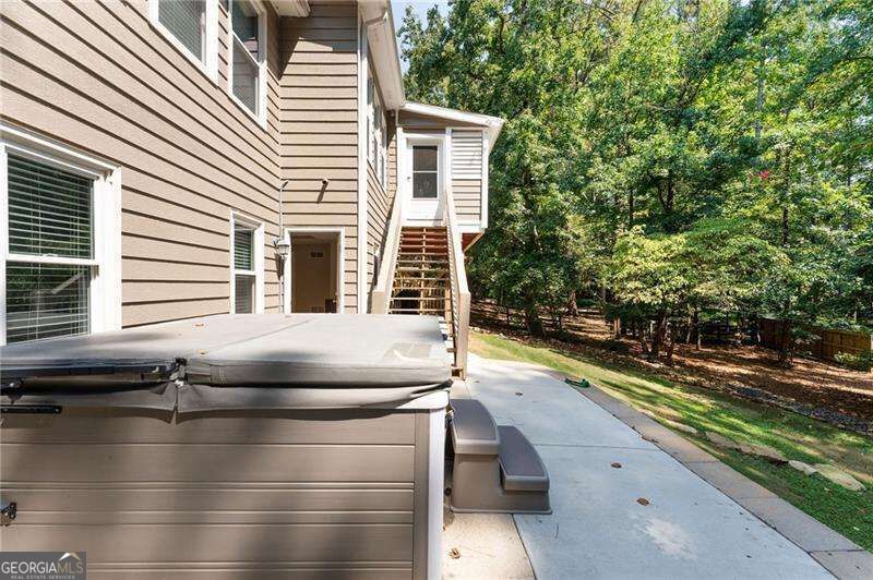 376 Yonah Circle Property Photo 10