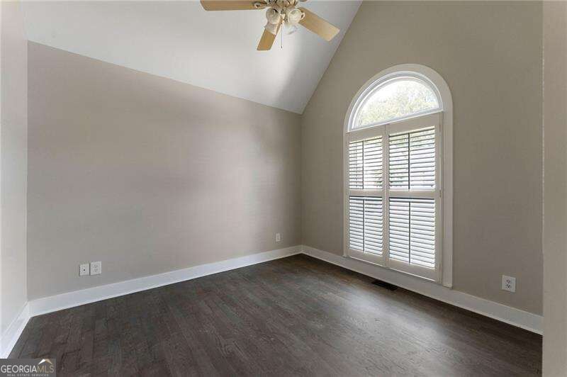 376 Yonah Circle Property Photo 24