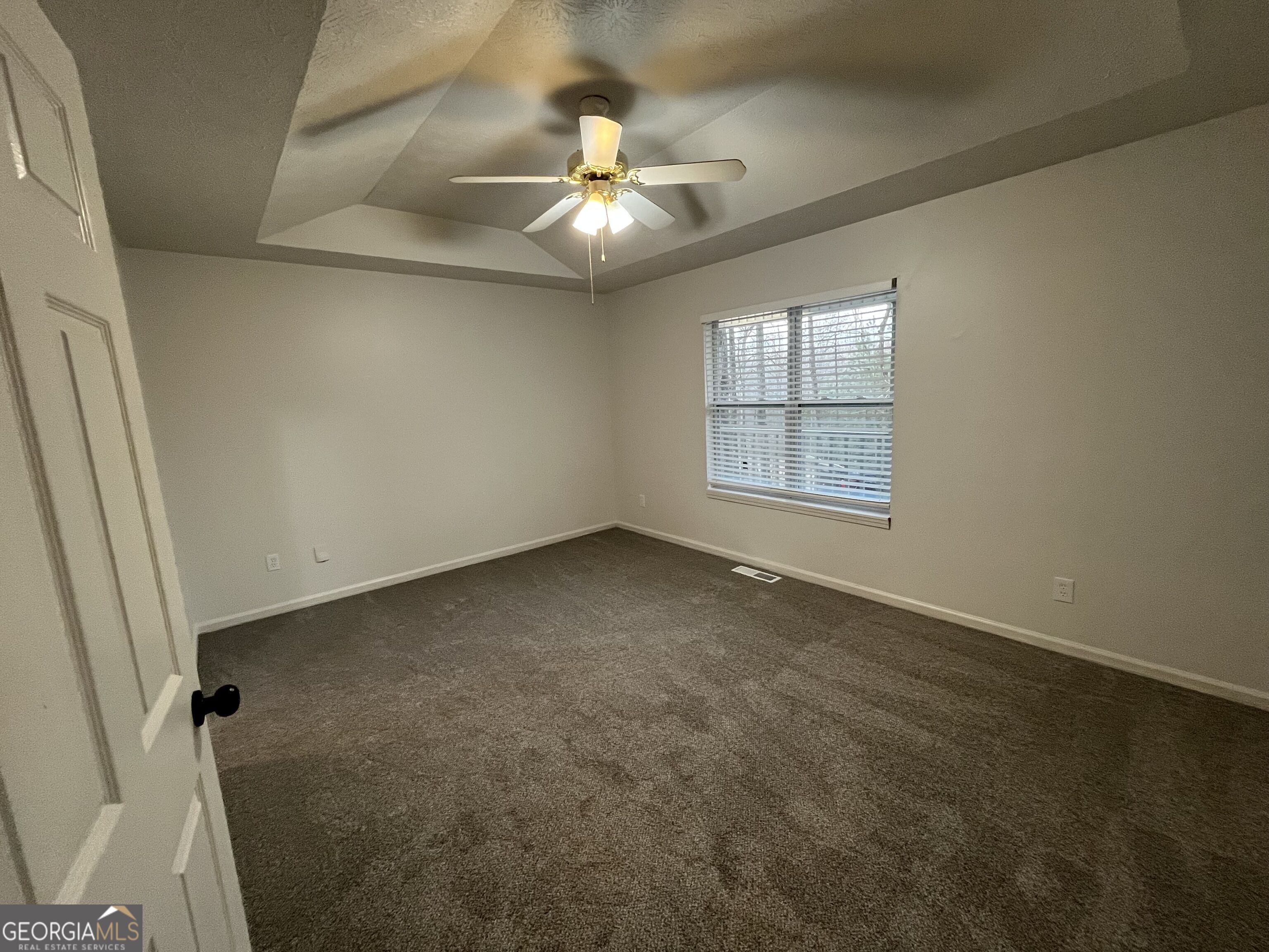 507 Lakeshore Drive Property Photo 8