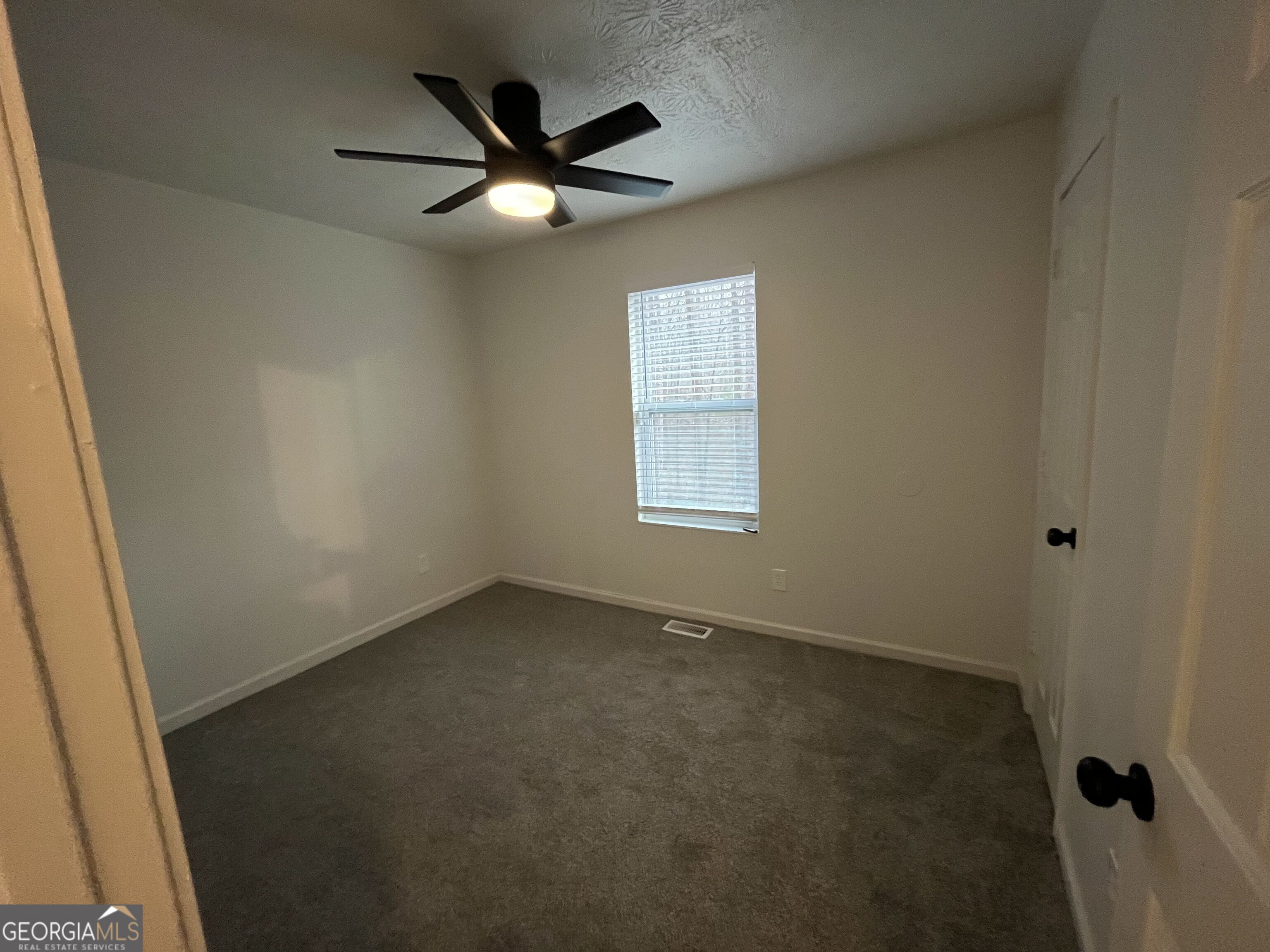 507 Lakeshore Drive Property Photo 12