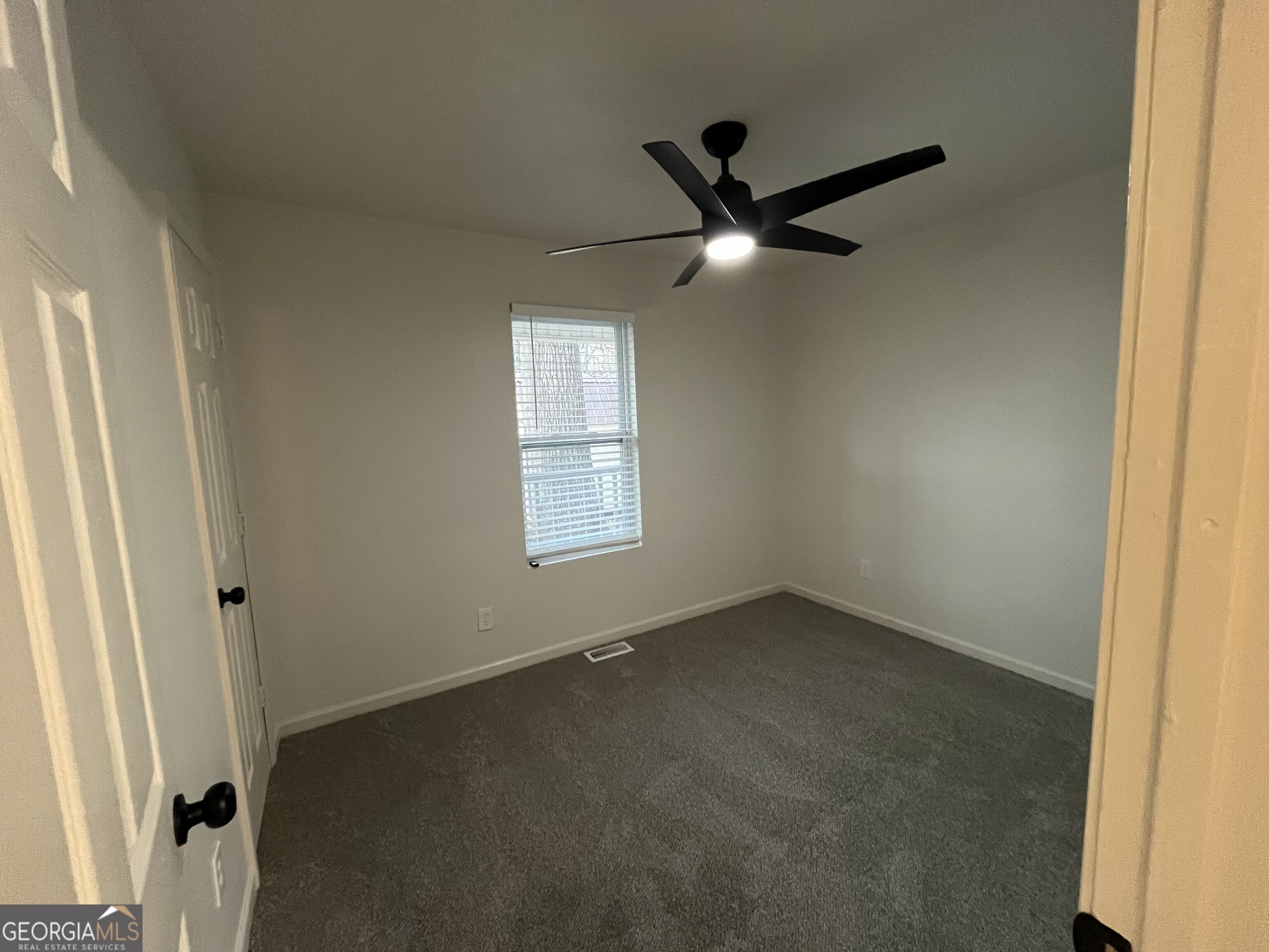 507 Lakeshore Drive Property Photo 13