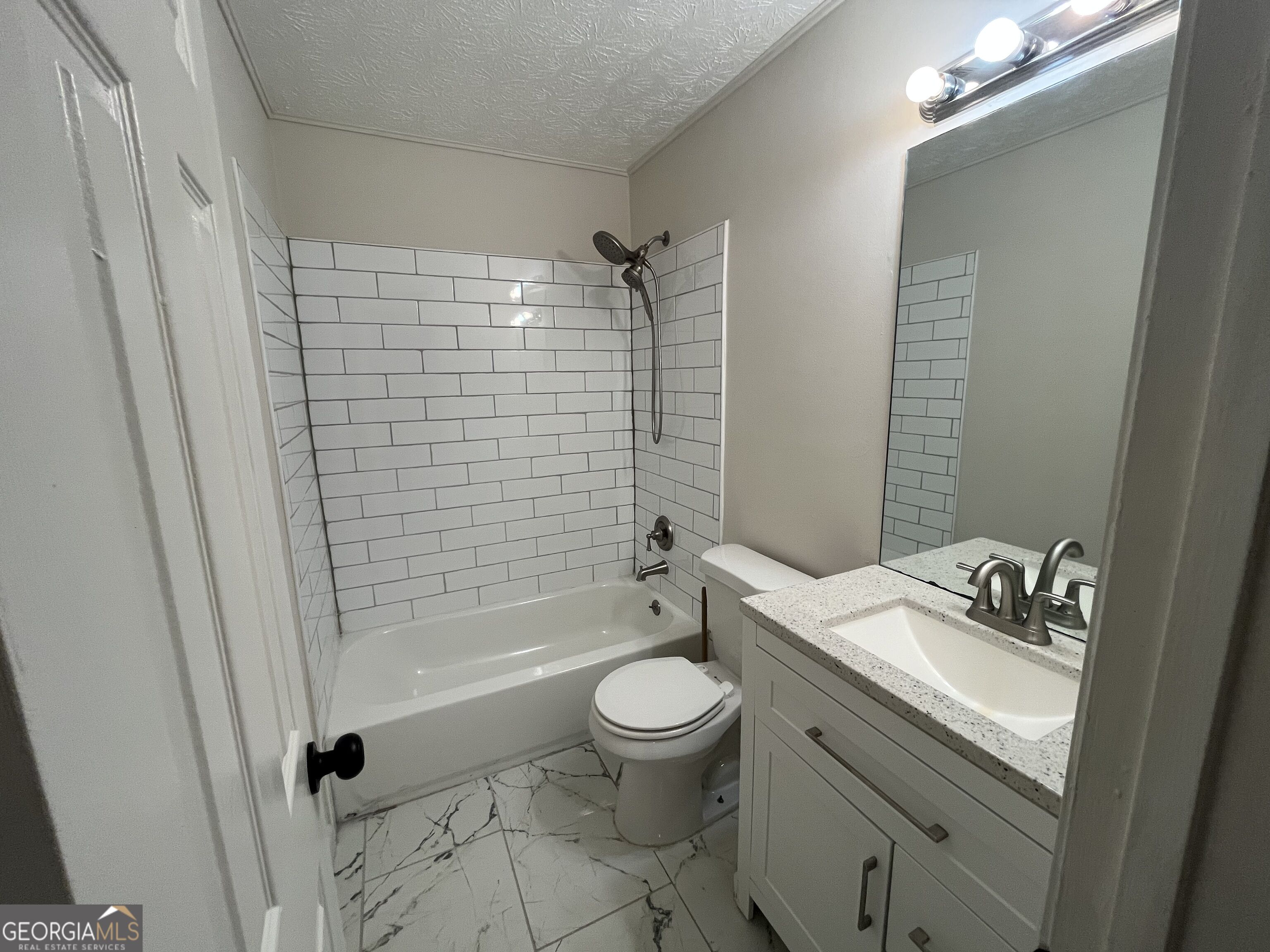 507 Lakeshore Drive Property Photo 14