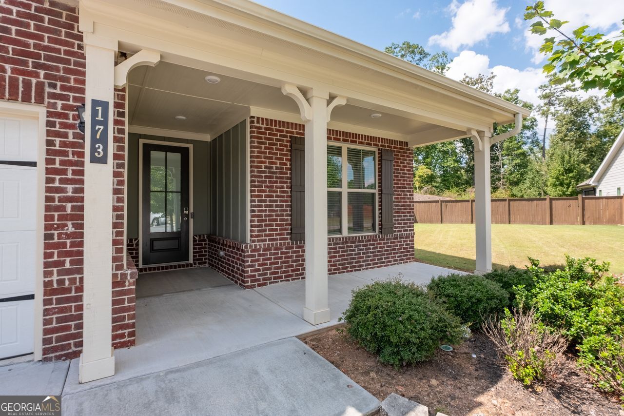 173 Rolling Hills Place Property Photo 5