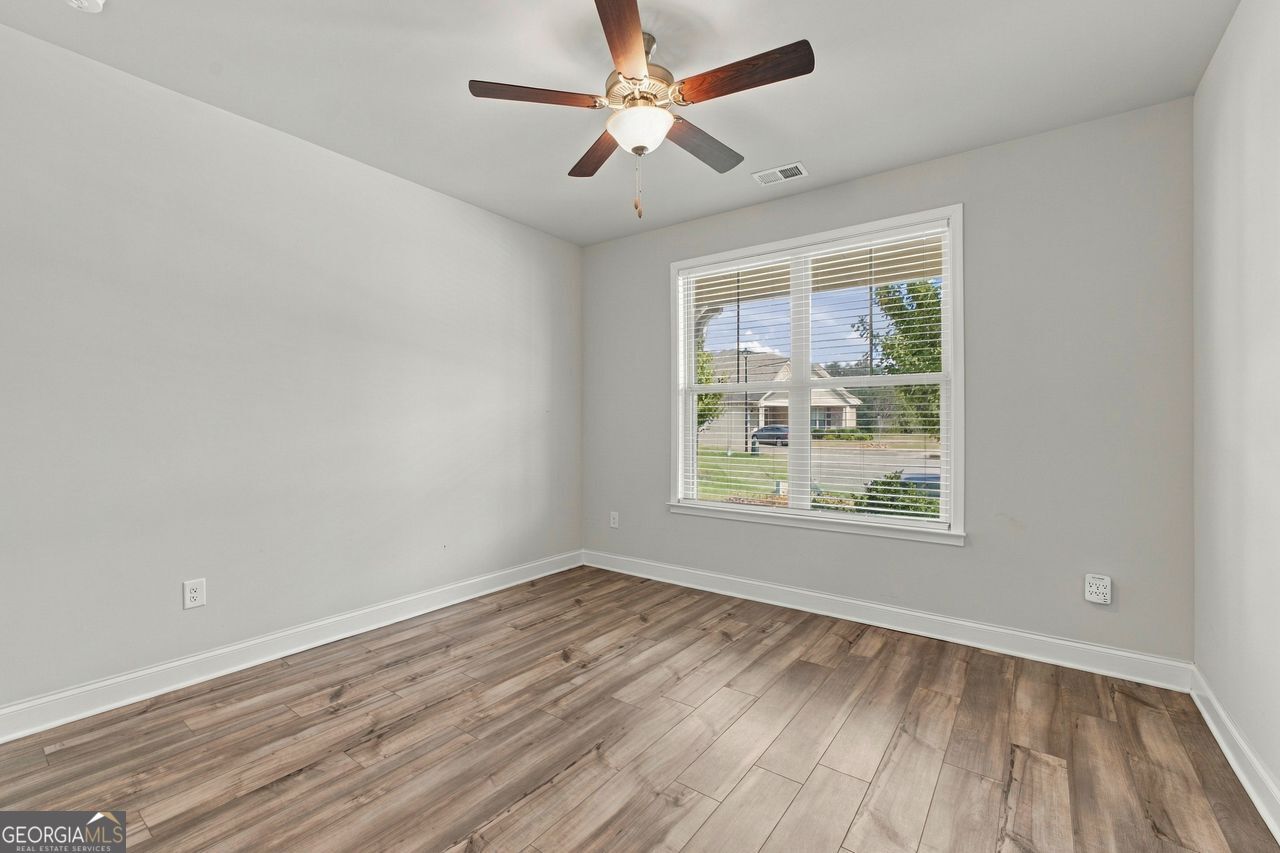 173 Rolling Hills Place Property Photo 8