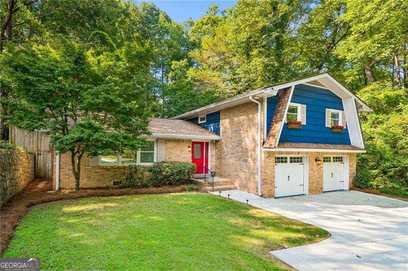 2753 Henderson Court