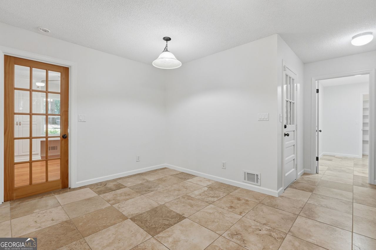 1770 Redd Road Property Photo 14