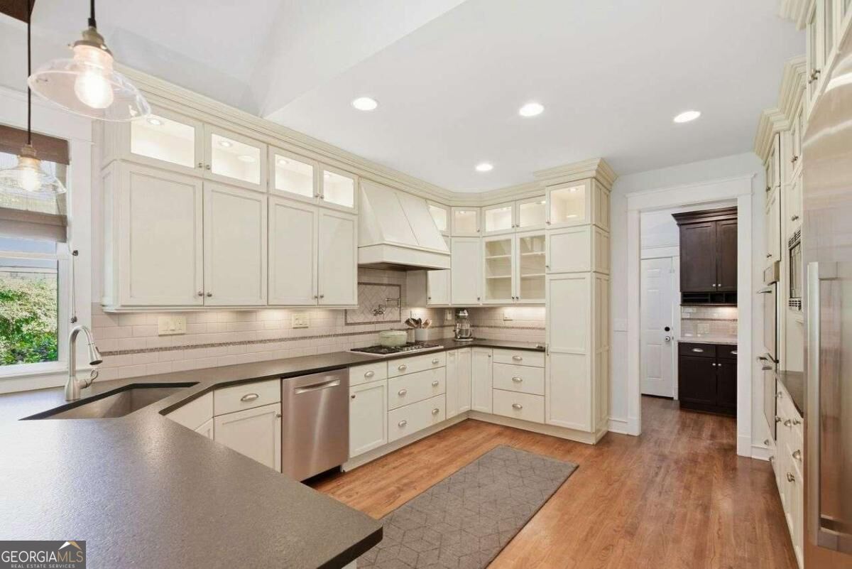 3470 Midvale Road Property Photo 15