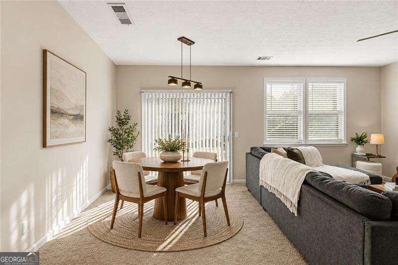 302 Oak Leaf Place Property Photo 6