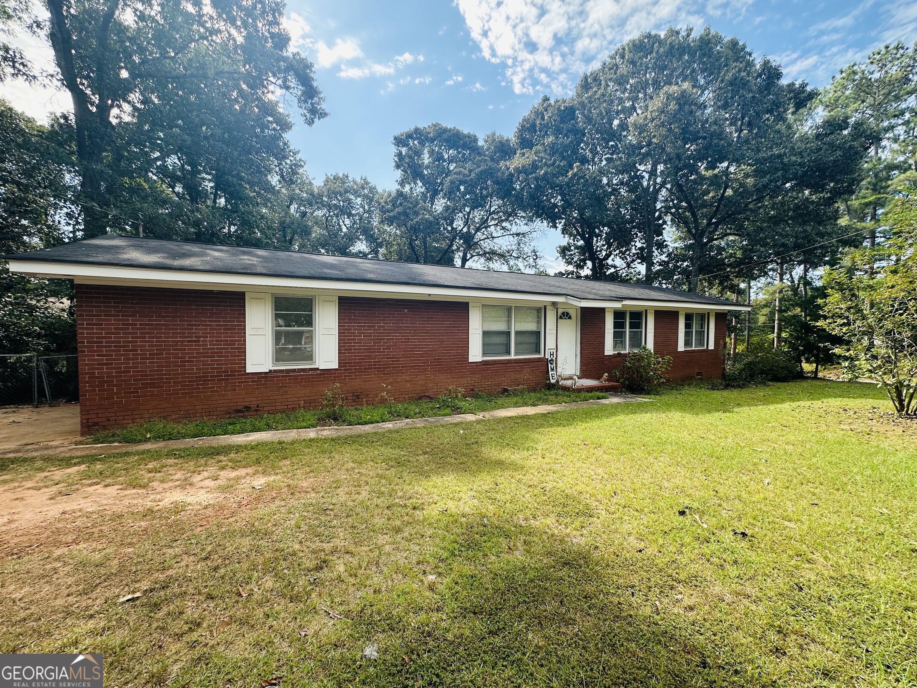 105 Hemlock Street Property Photo 1
