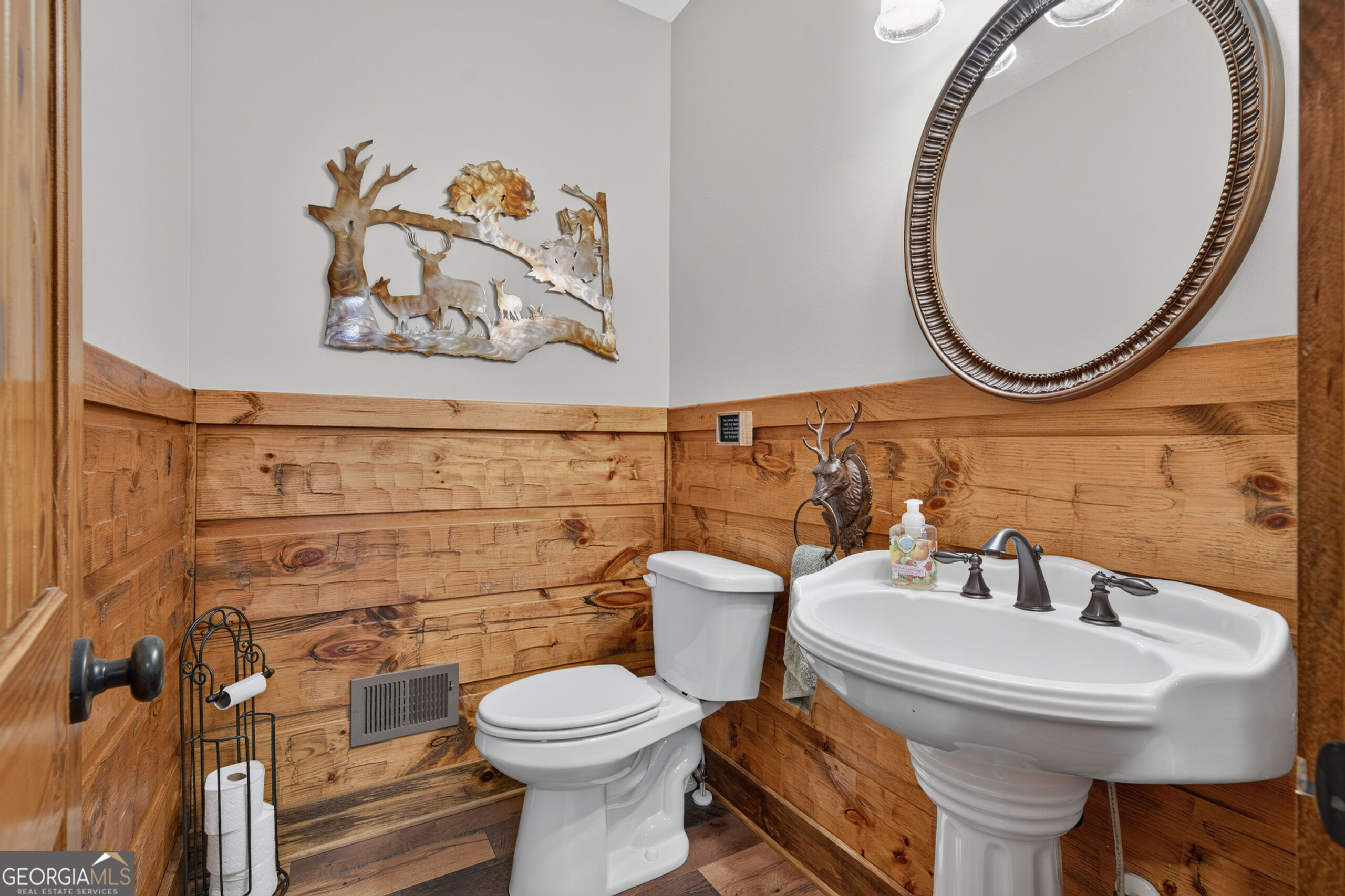 2030 Aqua Road Property Photo 46