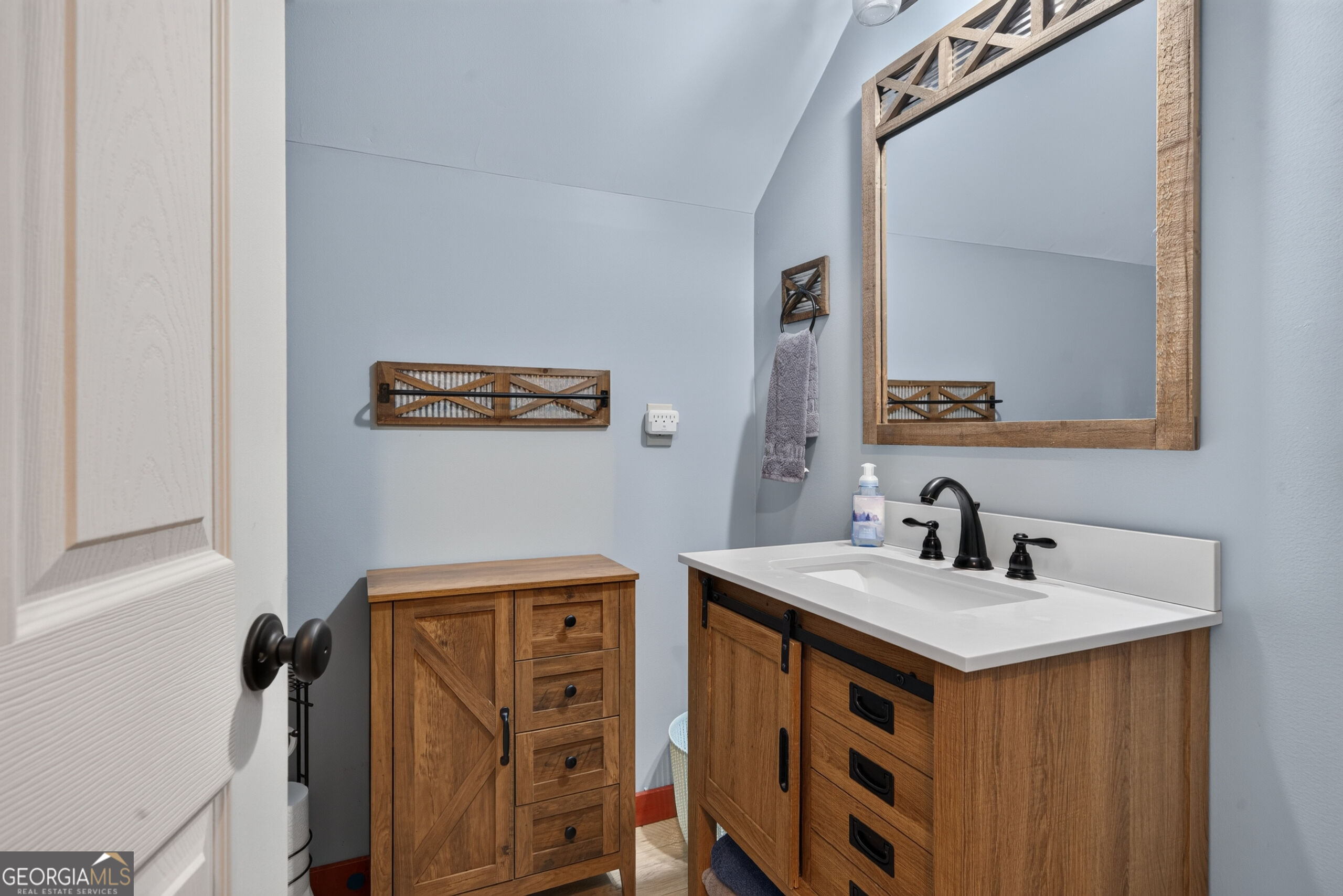 2030 Aqua Road Property Photo 53