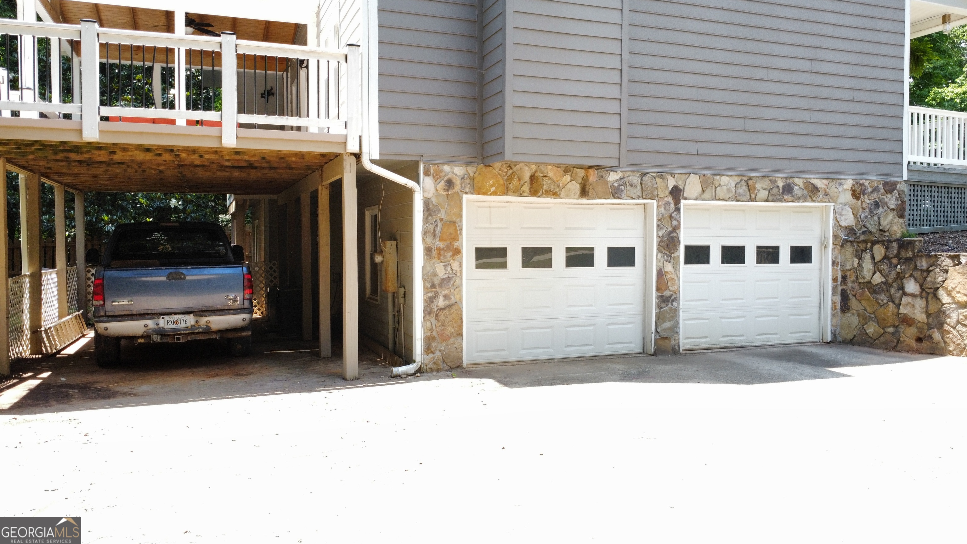 208 Melrah Hill Property Photo 5