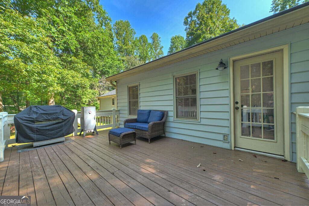 46 White Oak Drive Property Photo 18