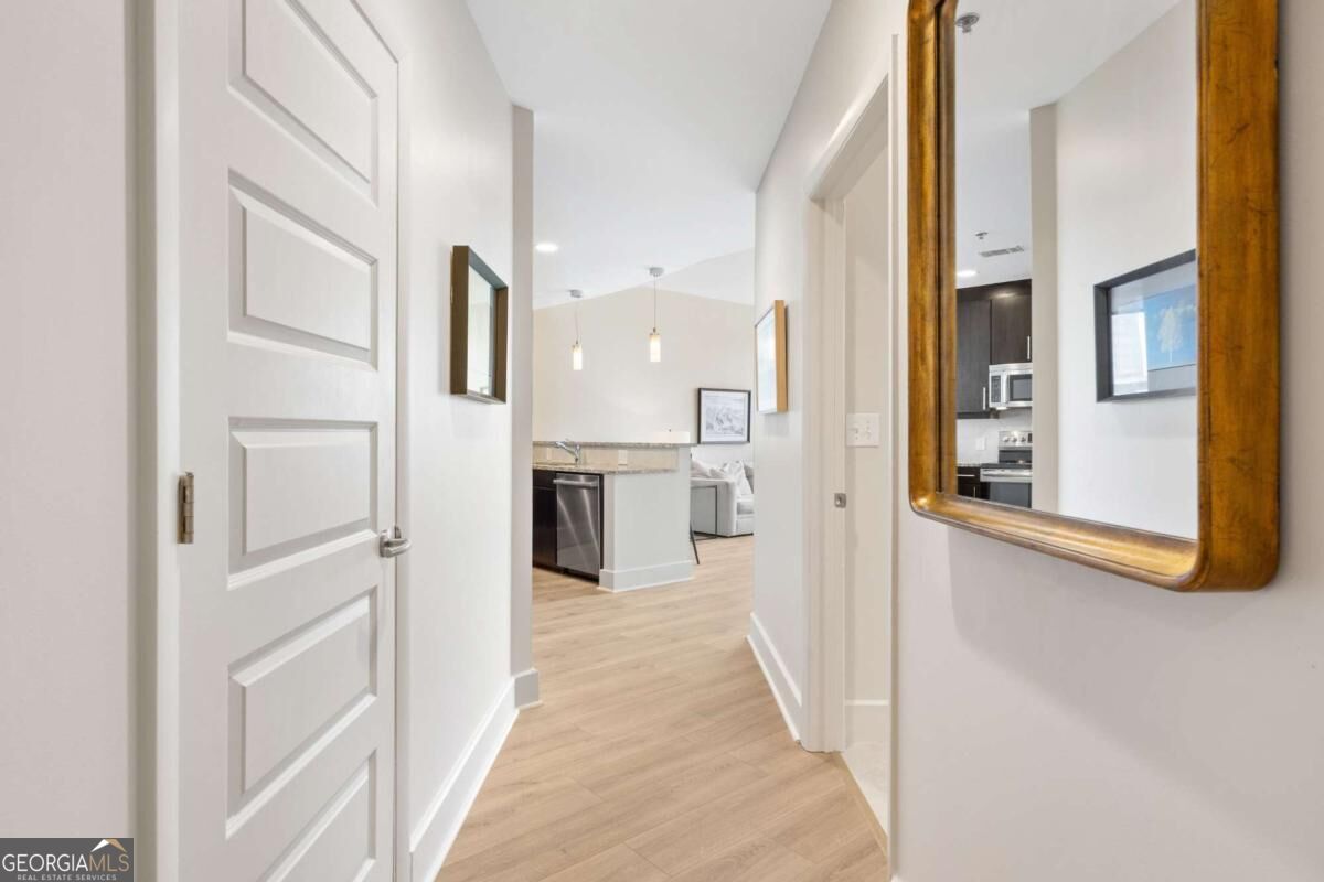 1080 Peachtree Street Ne # 2201 Property Photo 4