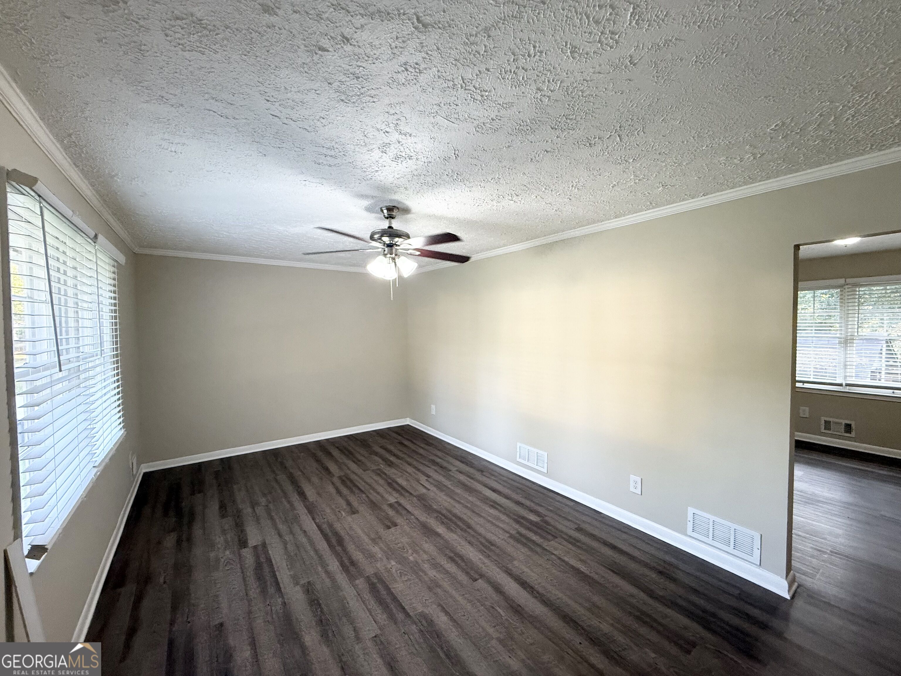 6350 Connell Road Property Photo 3