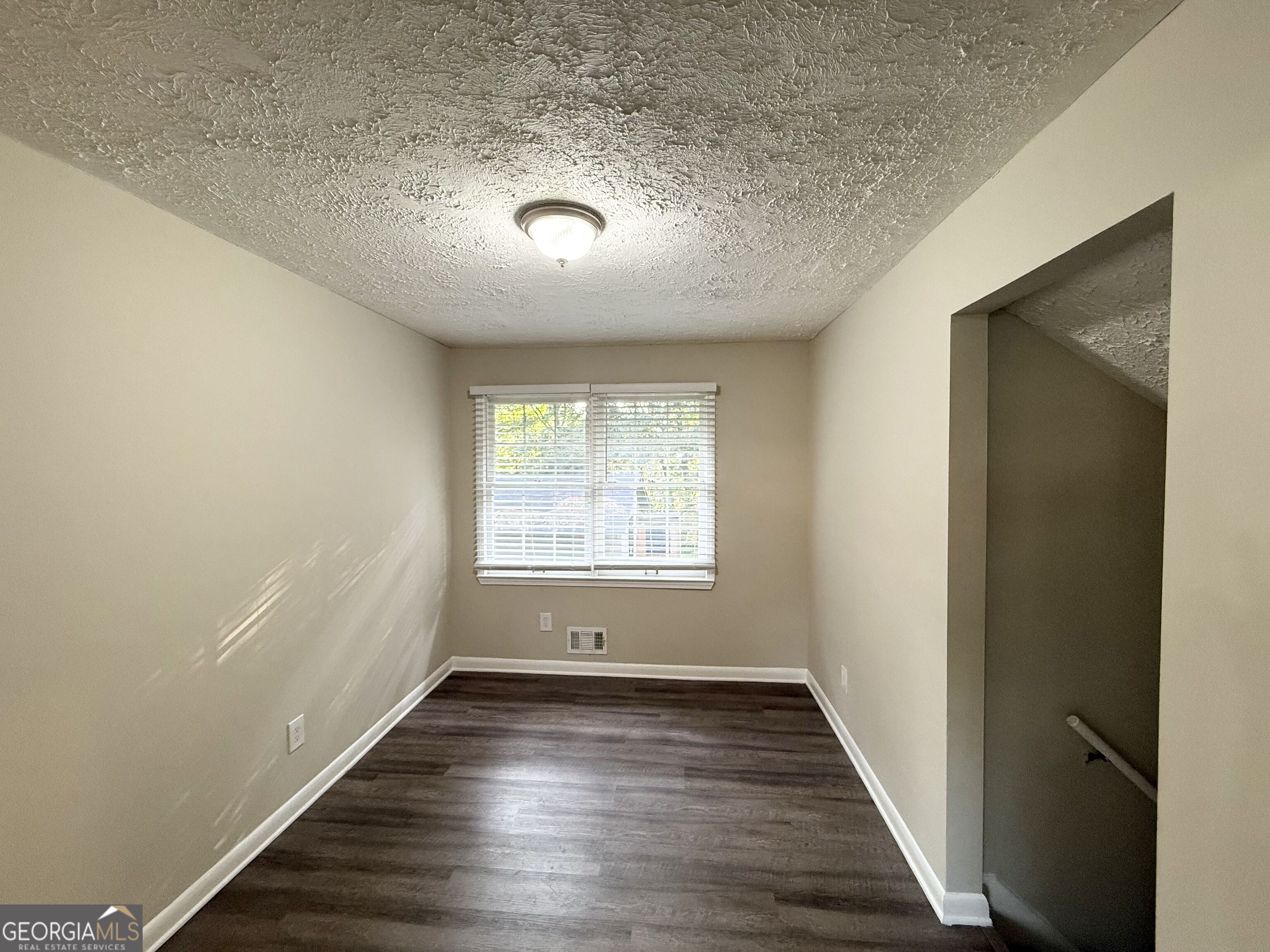 6350 Connell Road Property Photo 4